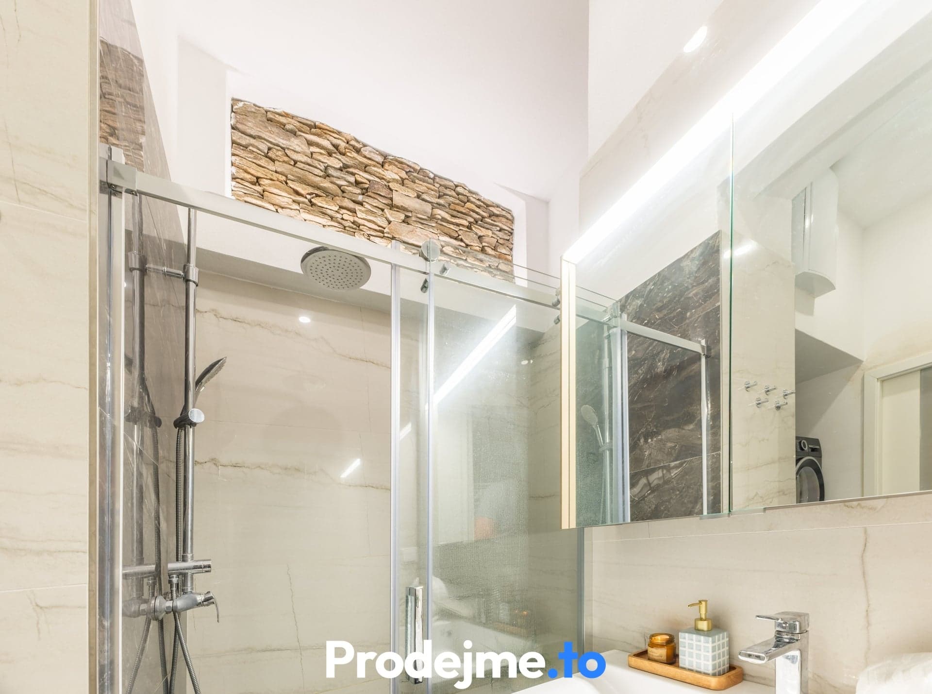 Prodej bytu 3+1, 112 m² - Jana Palacha, Znojmo