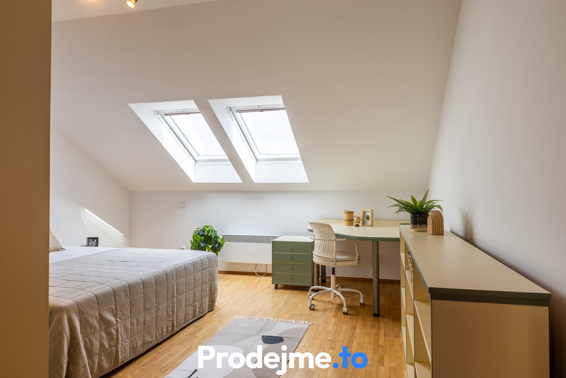 Prodej bytu 3+1, 95 m2 - náměstí Svobody, Znojmo