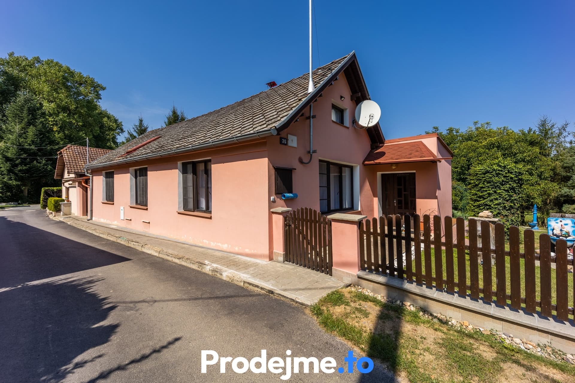 Rodinný dům 4+kk, 120 m2 - Bezkov, okr. Znojmo