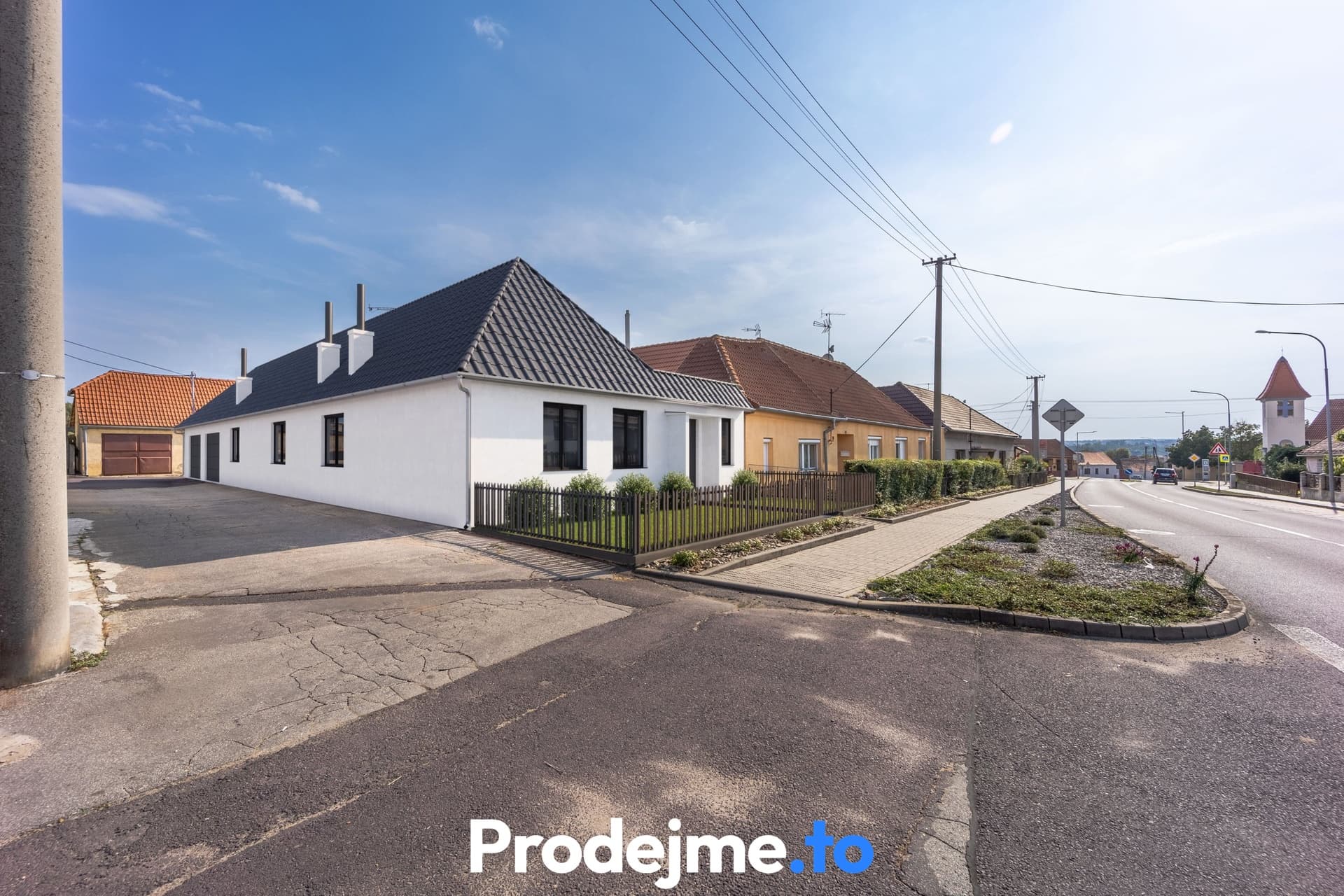 Prodej rodinného domu 3+1, 100 m2 - Dobšice, Znojmo