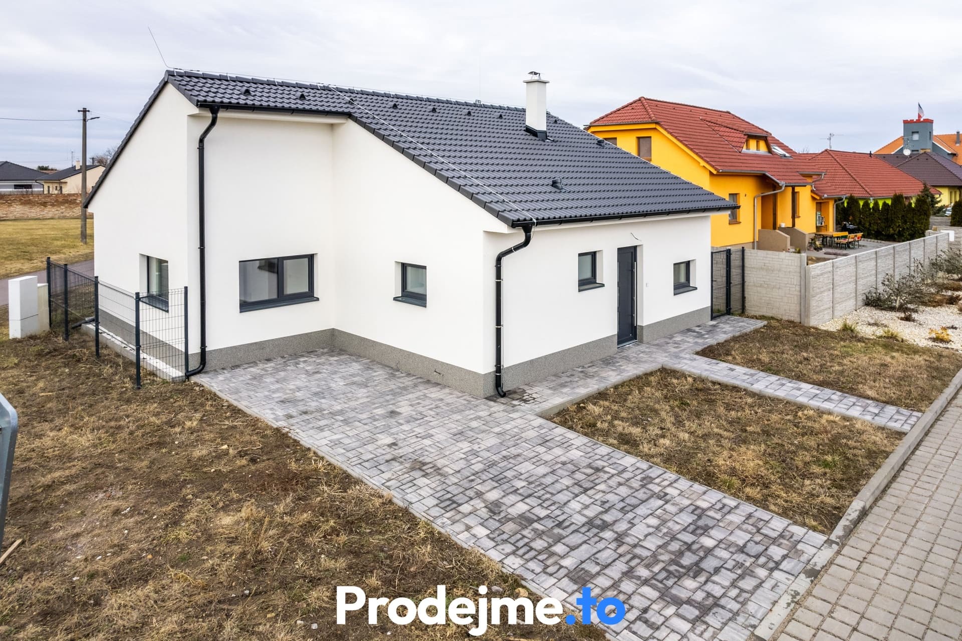 Prodej rodinného domu 3+kk, 83 m2 - Hevlín