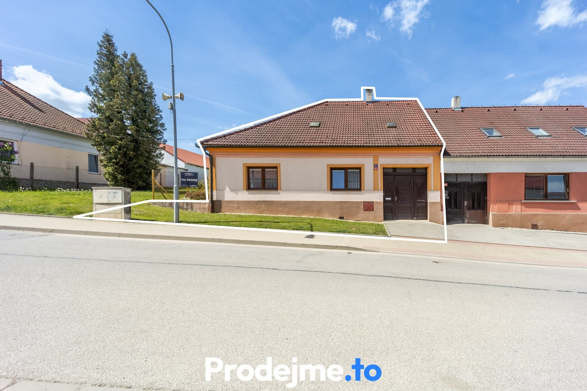 Prodej rodinného domu 5+1, 144 m2 - Lišov