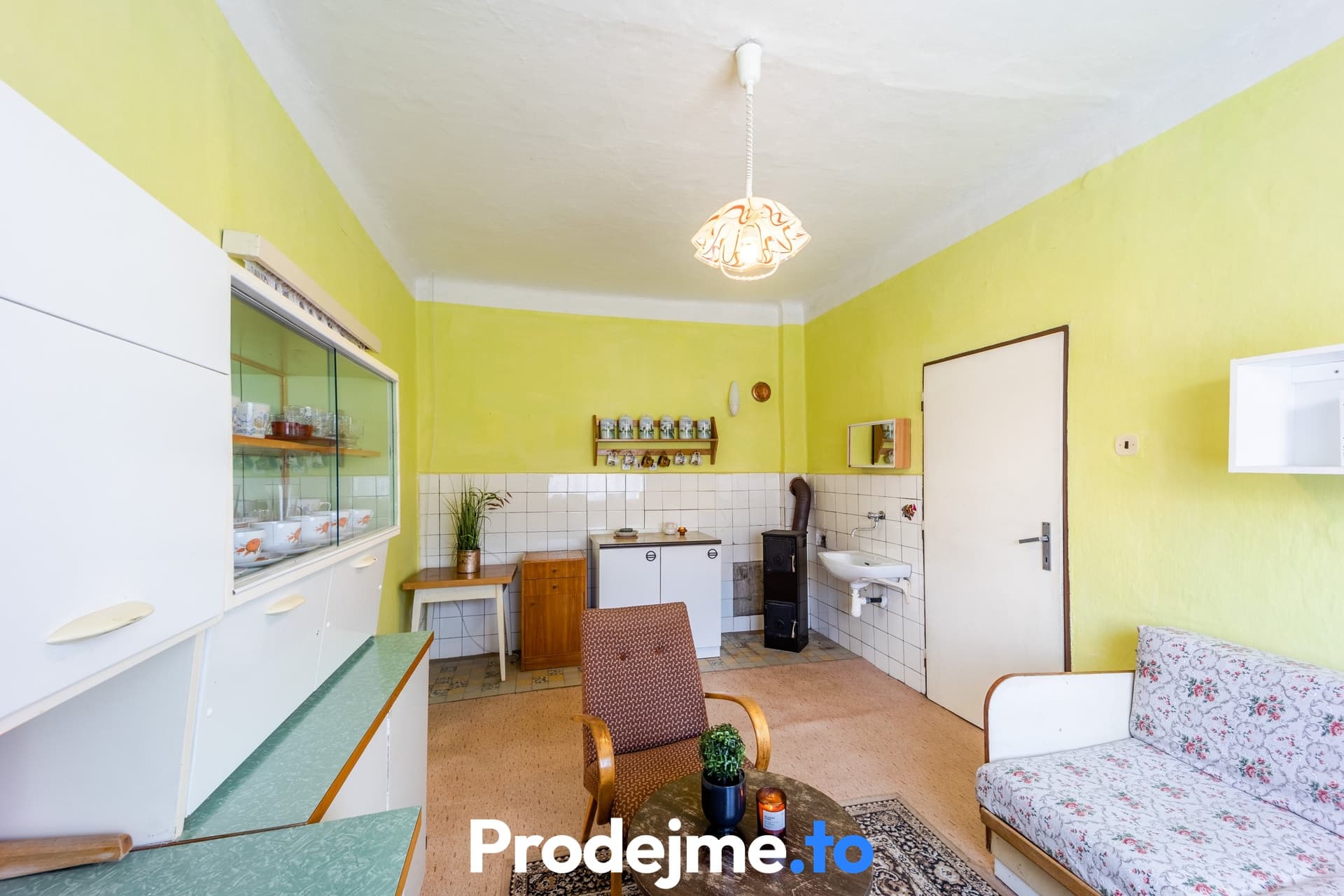 Prodej rodinného domu 5+1, 144 m2 - Lišov