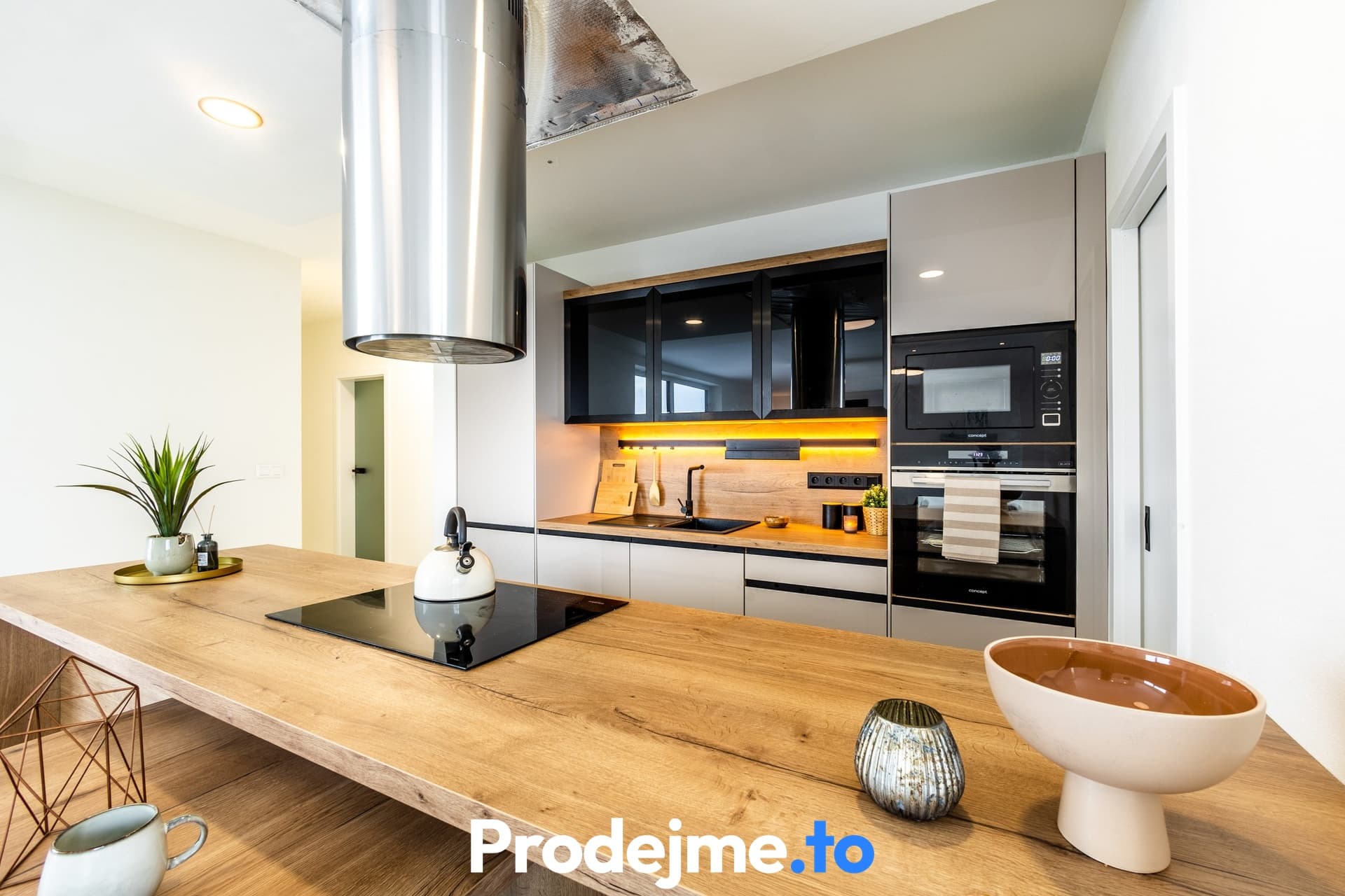 Prodej rodinného domu 4+kk, 800 m² - Sviny