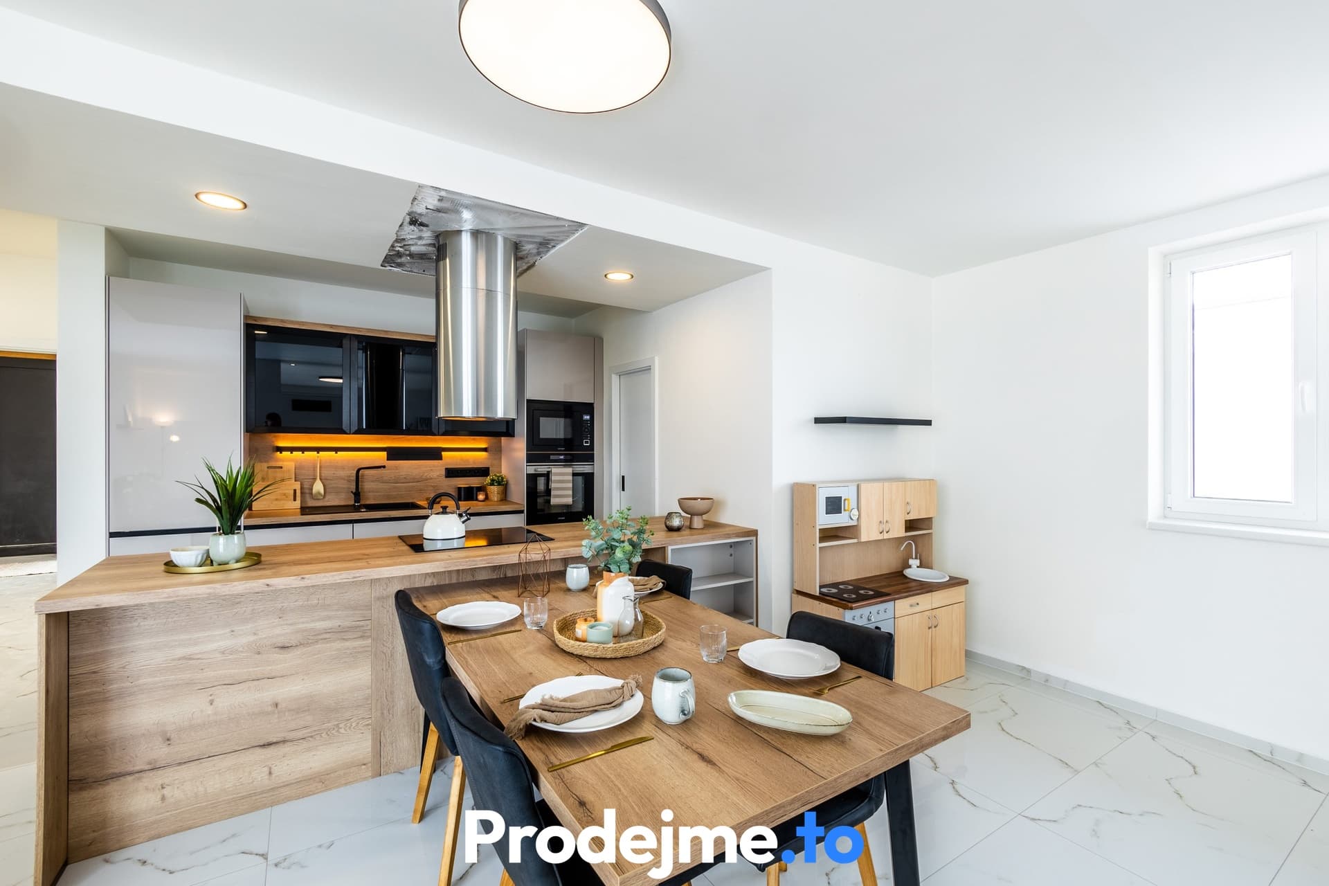 Prodej rodinného domu 4+kk, 800 m² - Sviny