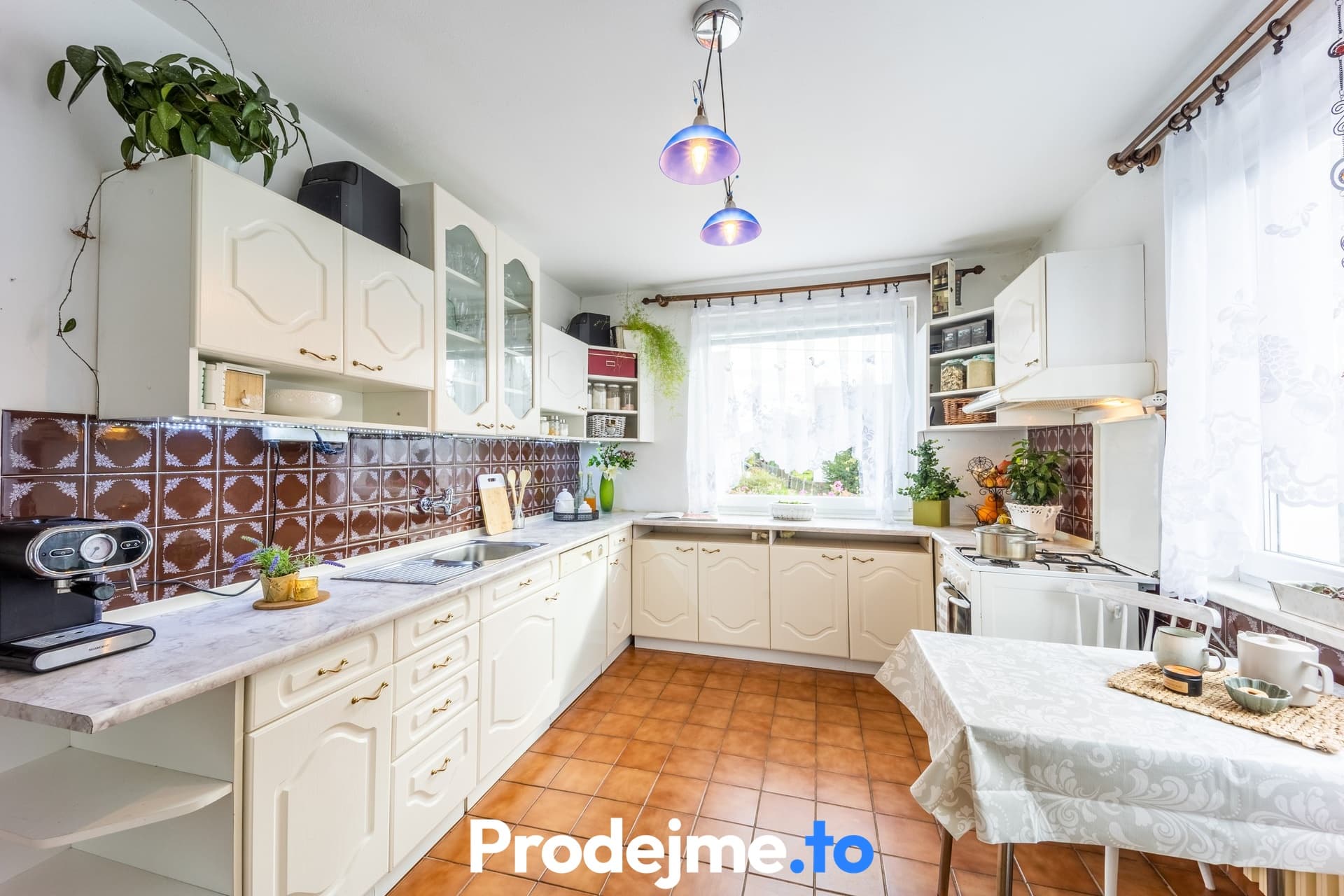 Rodinný dům 5+1, 1008 m² - Varnsdorf