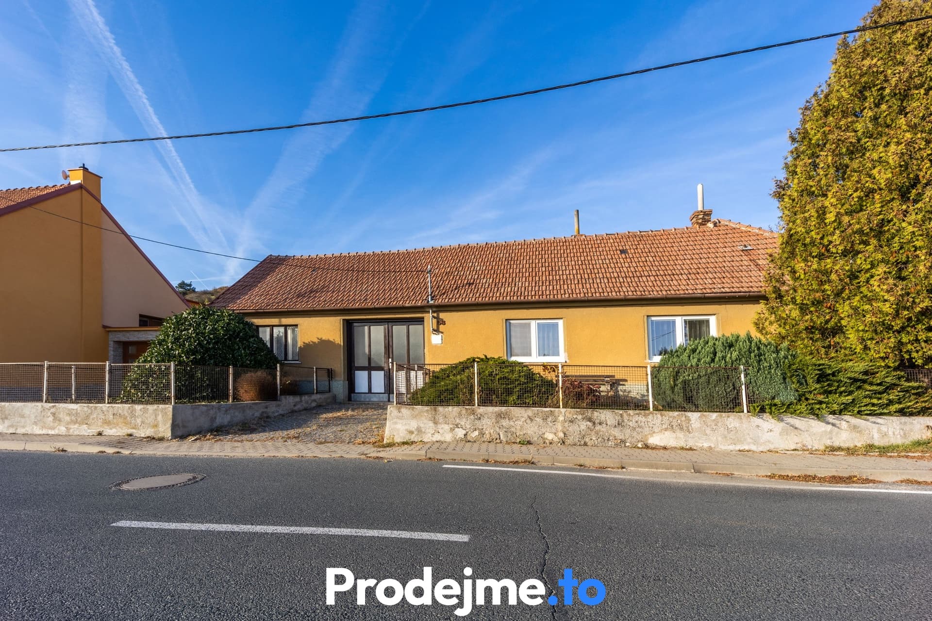 Prodej rodinného domu se zahradou, 2 167 m² - Viničné Šumice