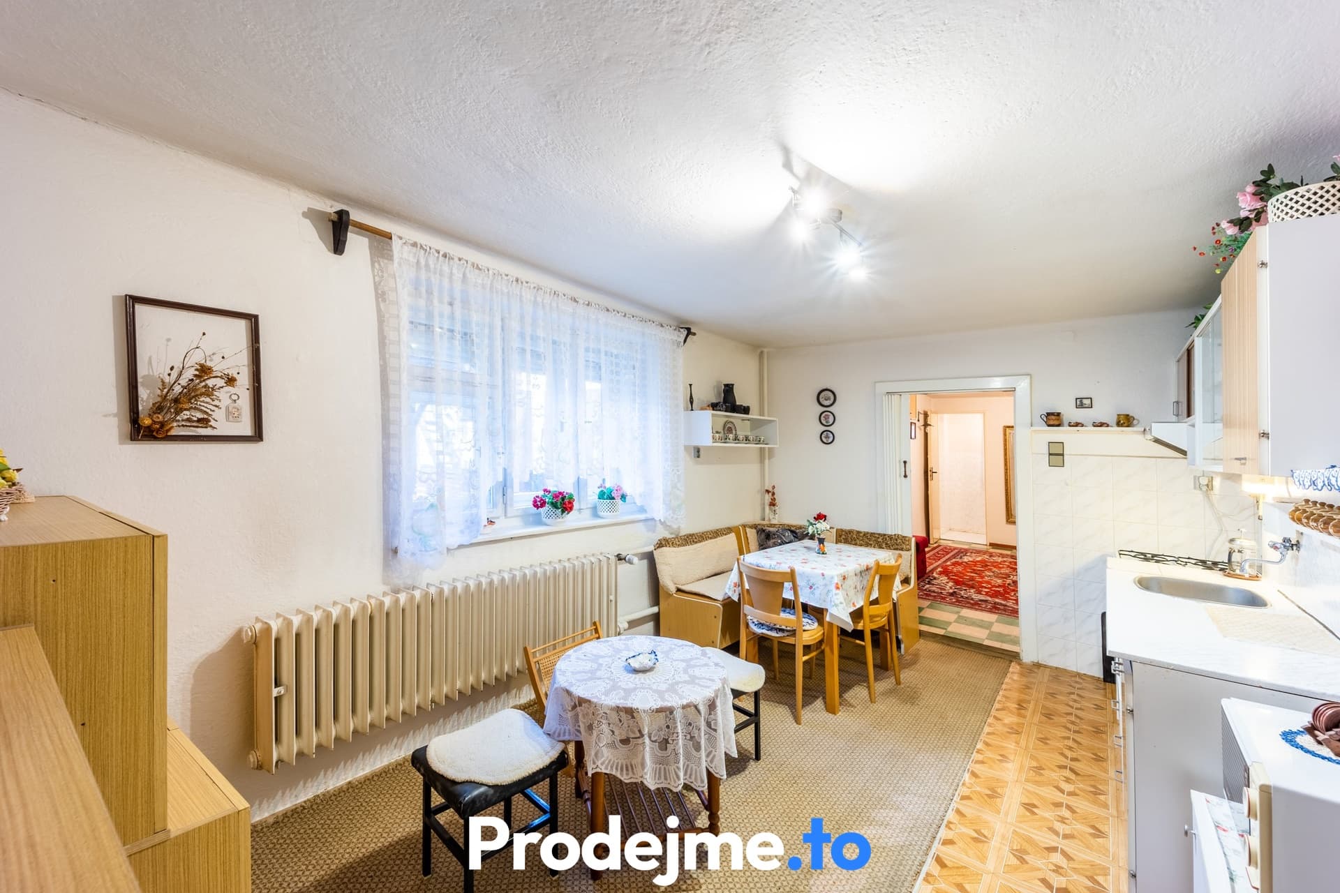 Prodej rodinného domu se zahradou, 2 167 m² - Viničné Šumice