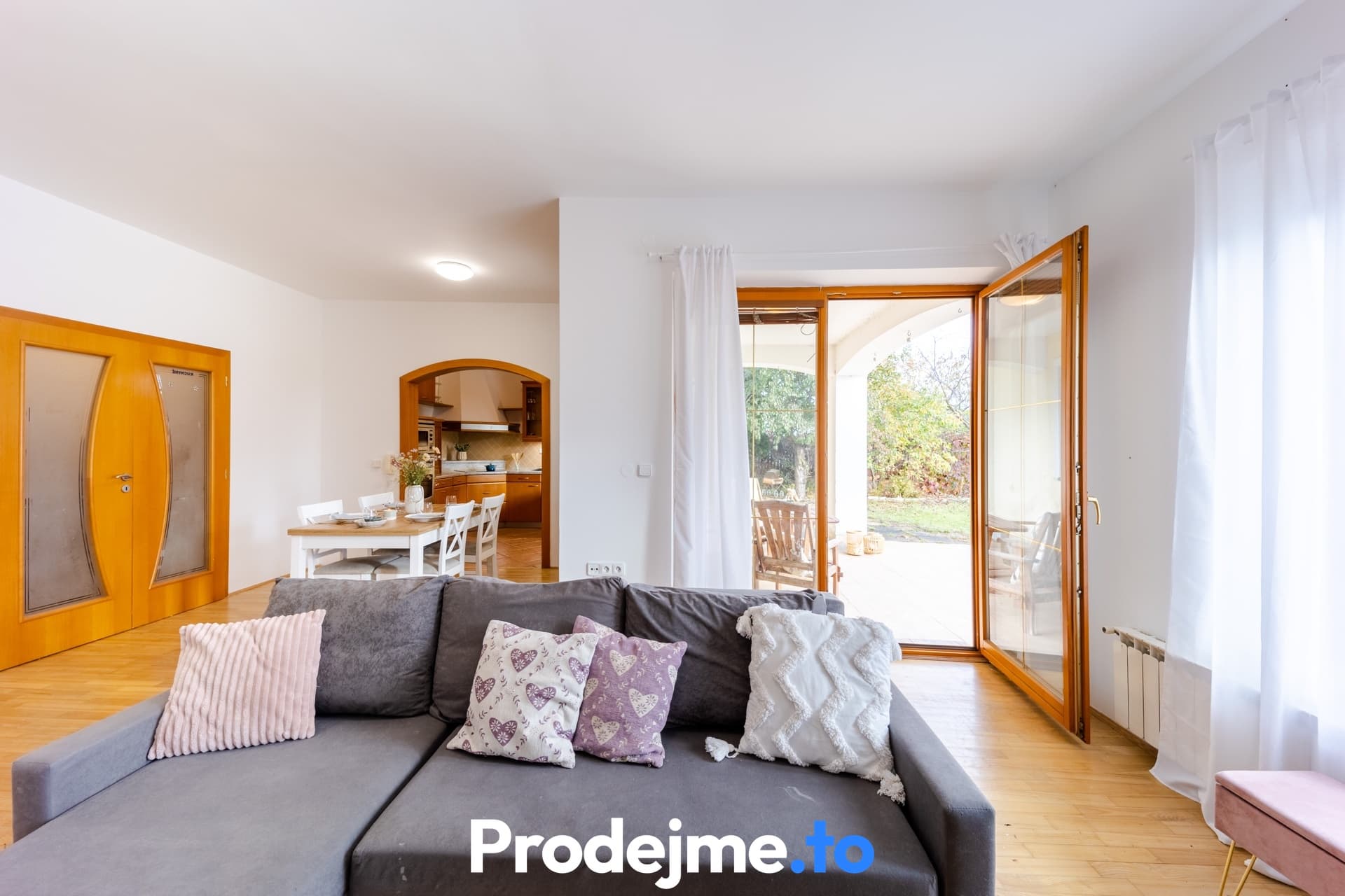 Prodej rodinného domu 7+kk, 261 m² - Oblekovická, Znojmo