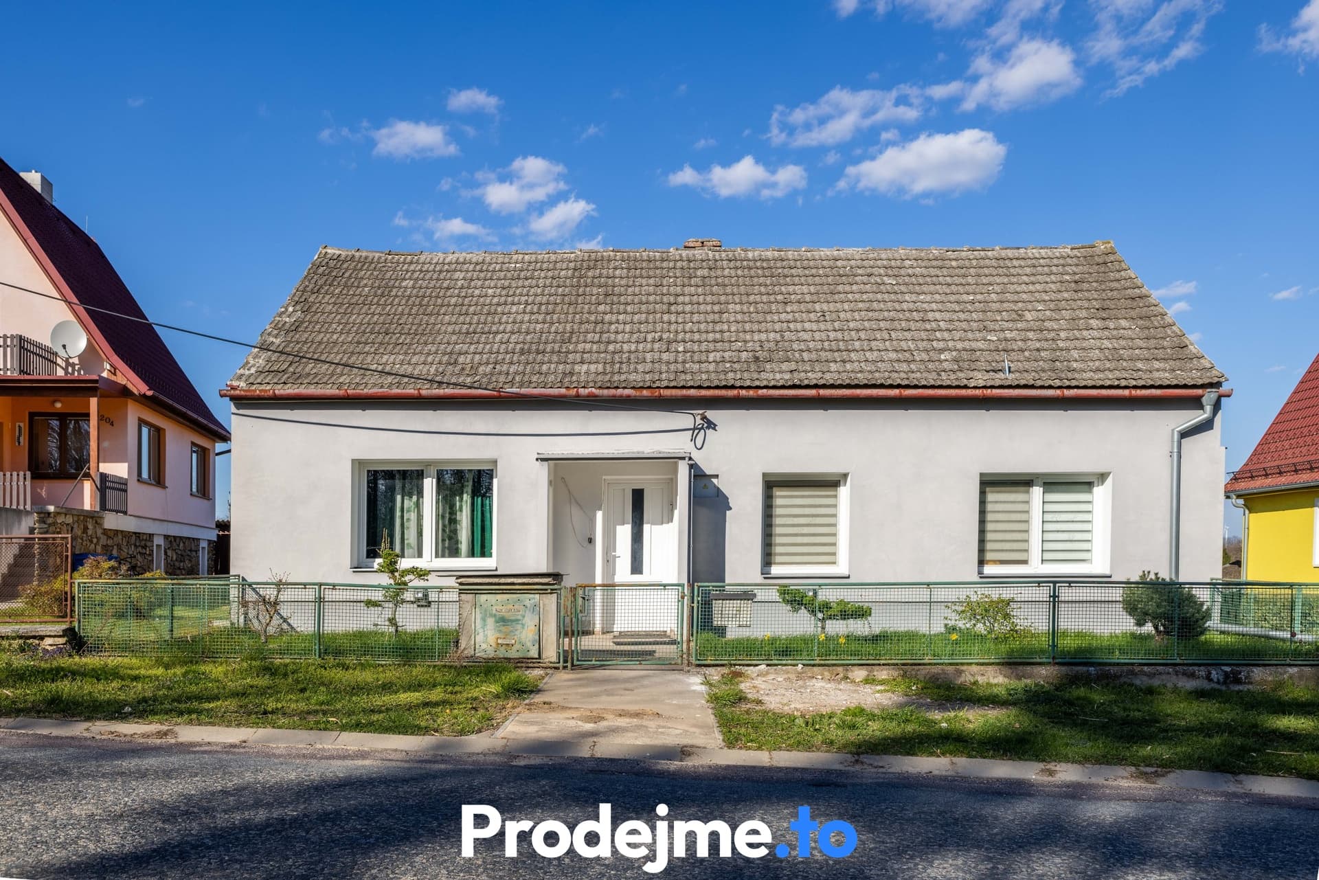 Prodej rodinného domu 4+1, 101m2 - Břežany