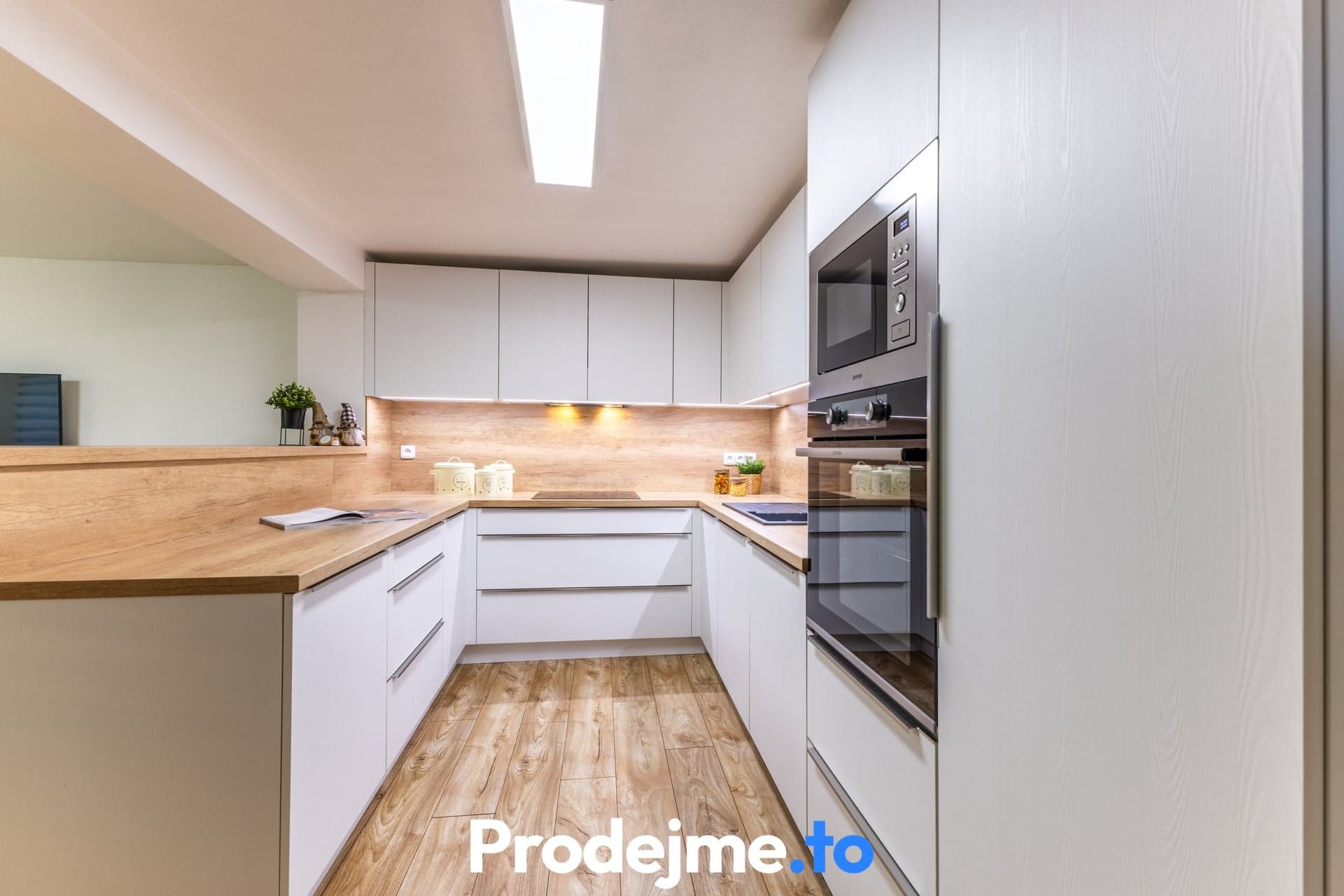 Prodej rodinného domu, 5+1 a 2+kk, 277 m² - Dobšice