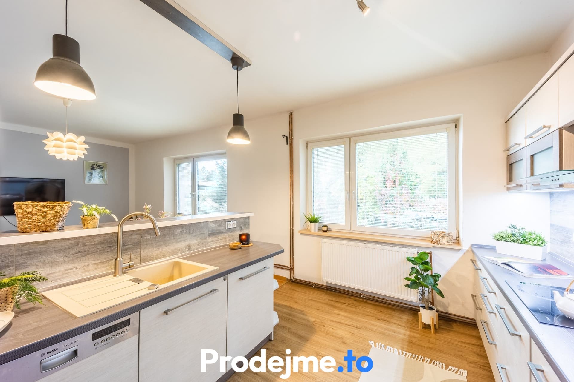 Prodej rodinného domu - 4+1, 142m2 - Gagarinova, Hradec Králové