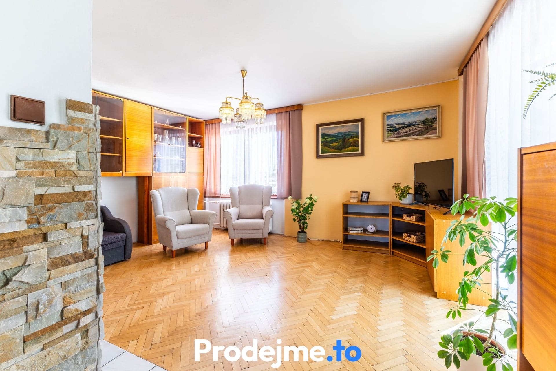 Prodej rodinného domu 6+1, 211 m2 - Hvozdec
