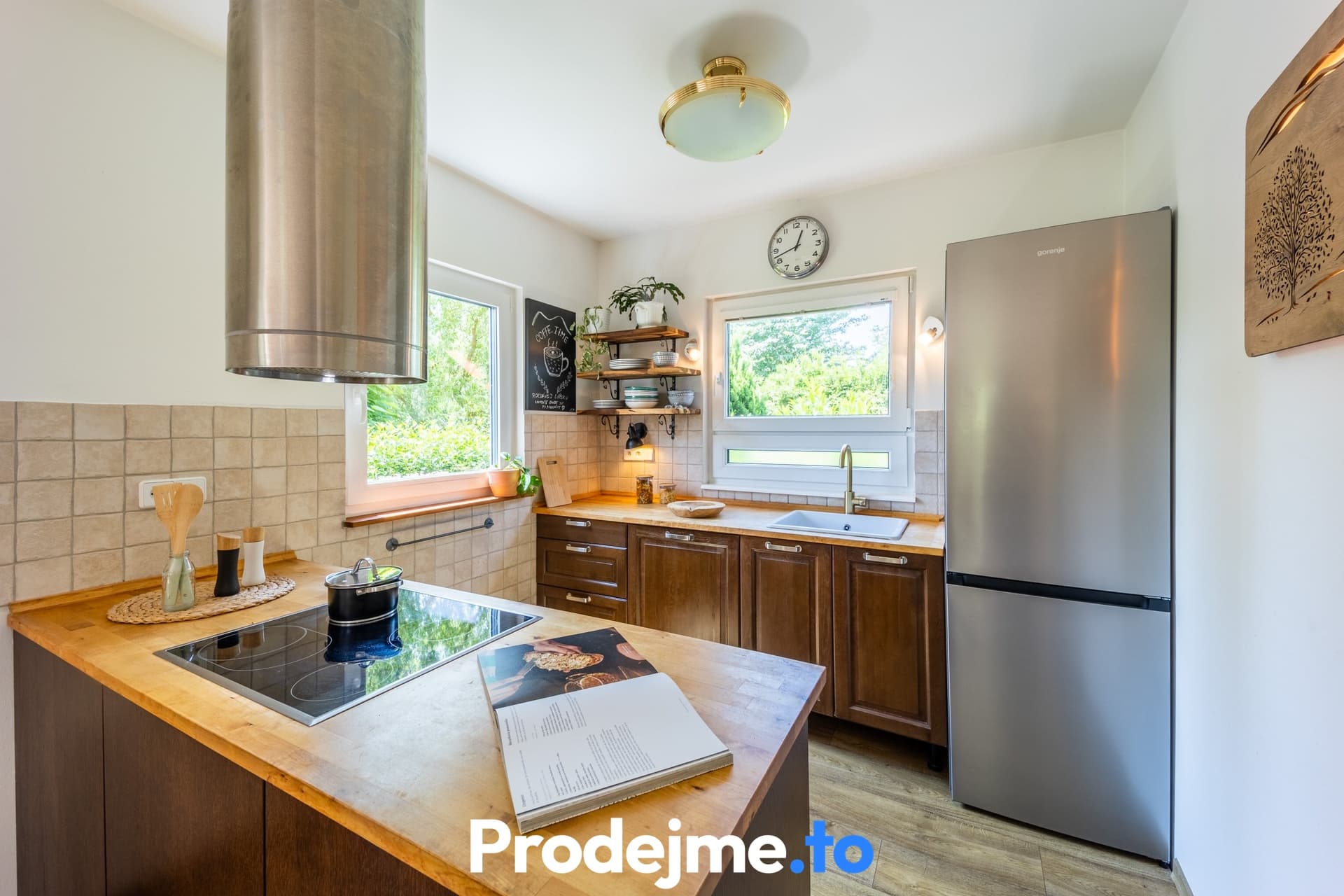 Prodej rodinného domu 5+kk, 124 m2 - Libeř, Praha - západ