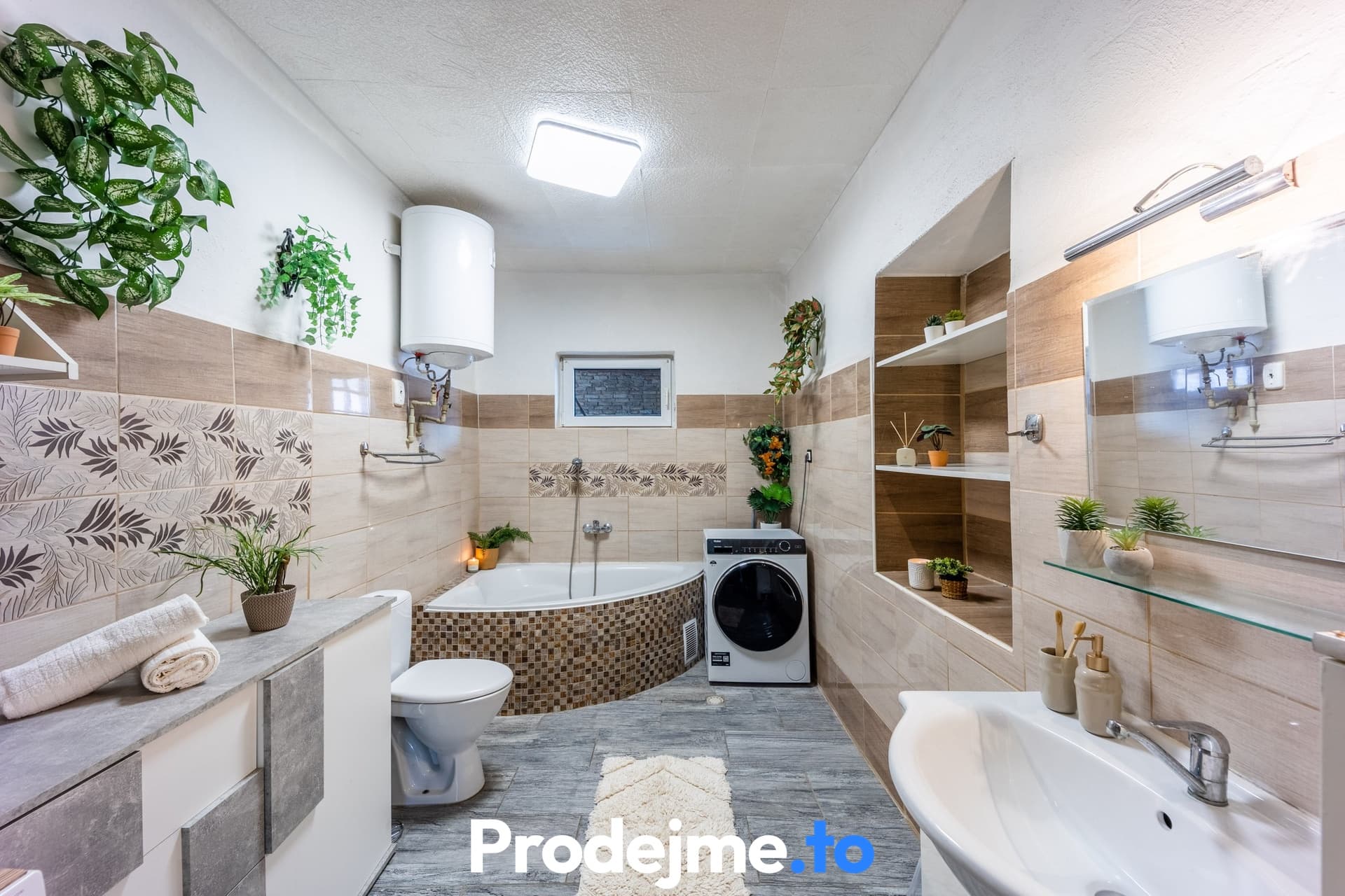 Prodej rodinného domu 3+kk a 3+1, 176 m² - Hlavní, Šanov