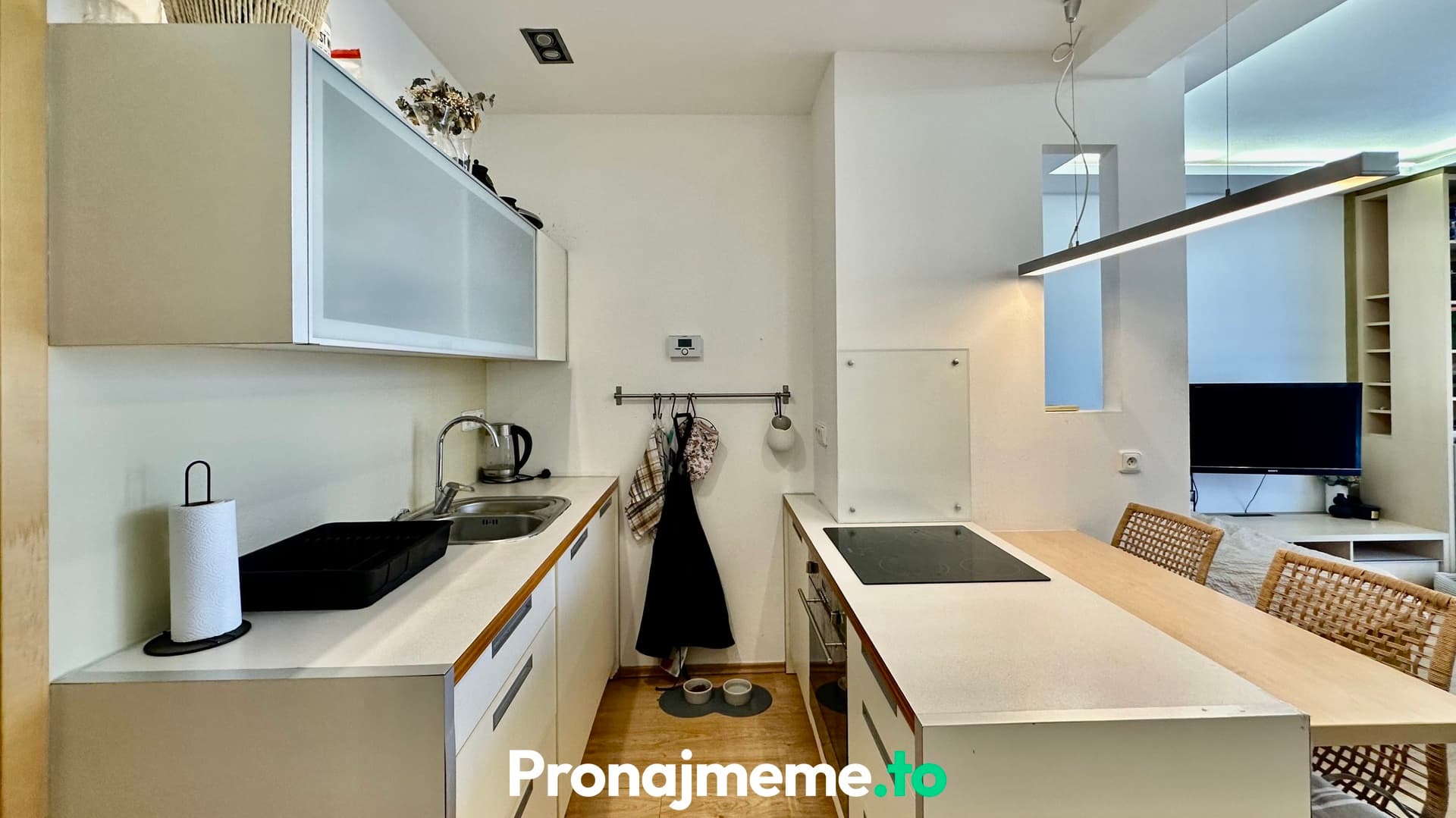 Pronájem moderního bytu 1+kk, 37 m2 s lodžií 9 m² - Mičurinova, Znojmo
