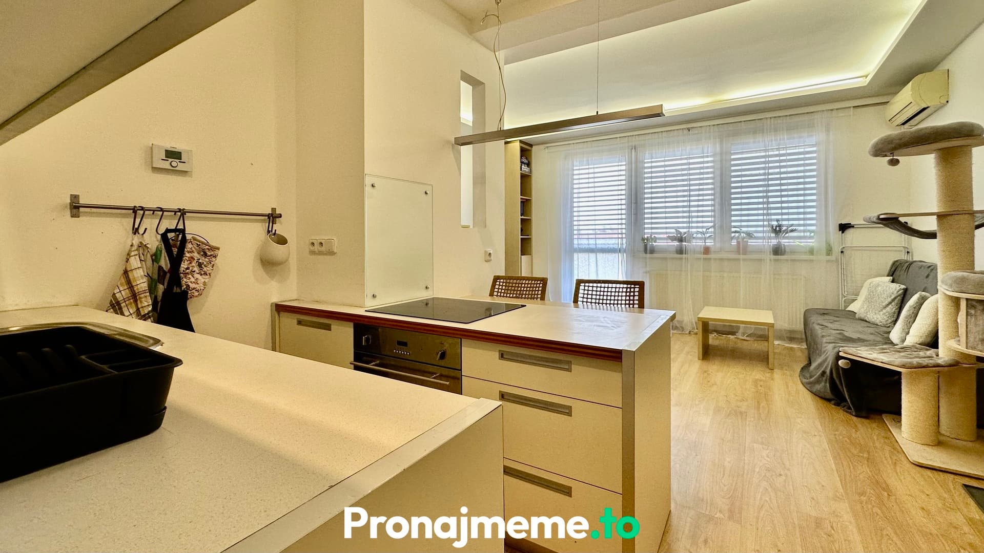 Pronájem moderního bytu 1+kk, 37 m2 s lodžií 9 m² - Mičurinova, Znojmo