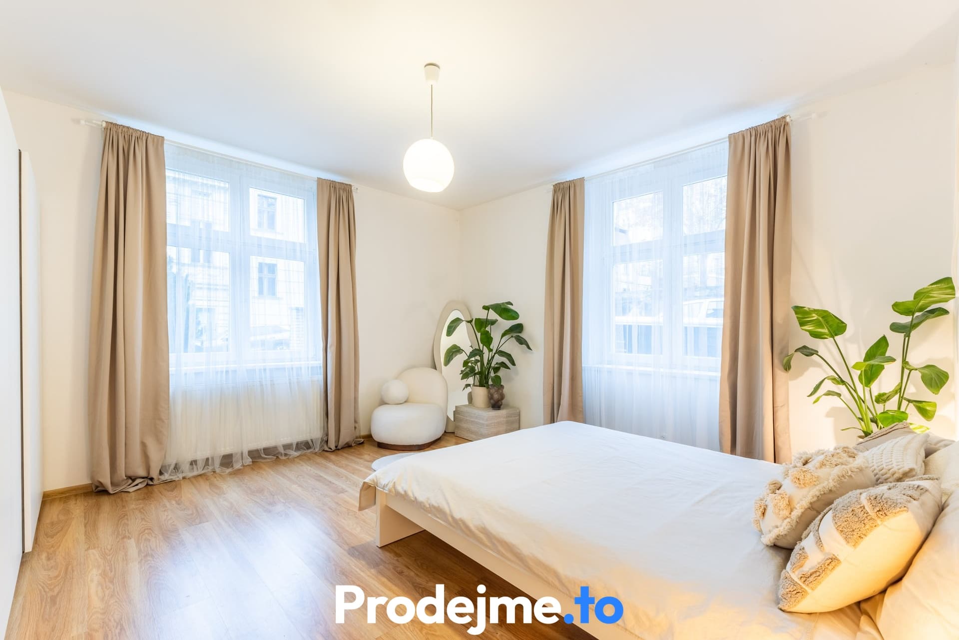Pronájem bytu 2+1, 58 m² - Bieblova, Praha - Smíchov