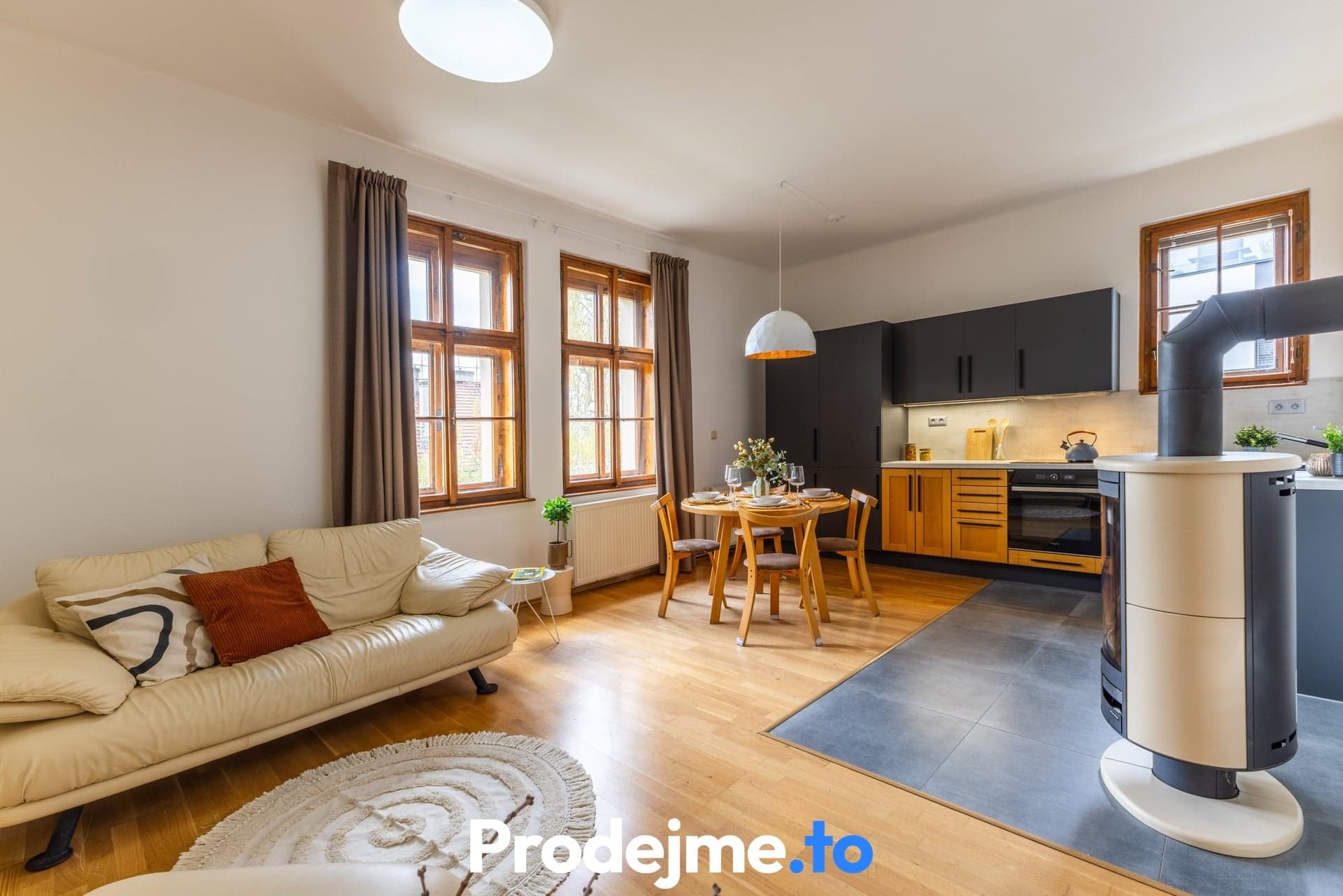 Pronájem bytu 2+kk, 59 m² - U Pernikářky, Praha - Smíchov