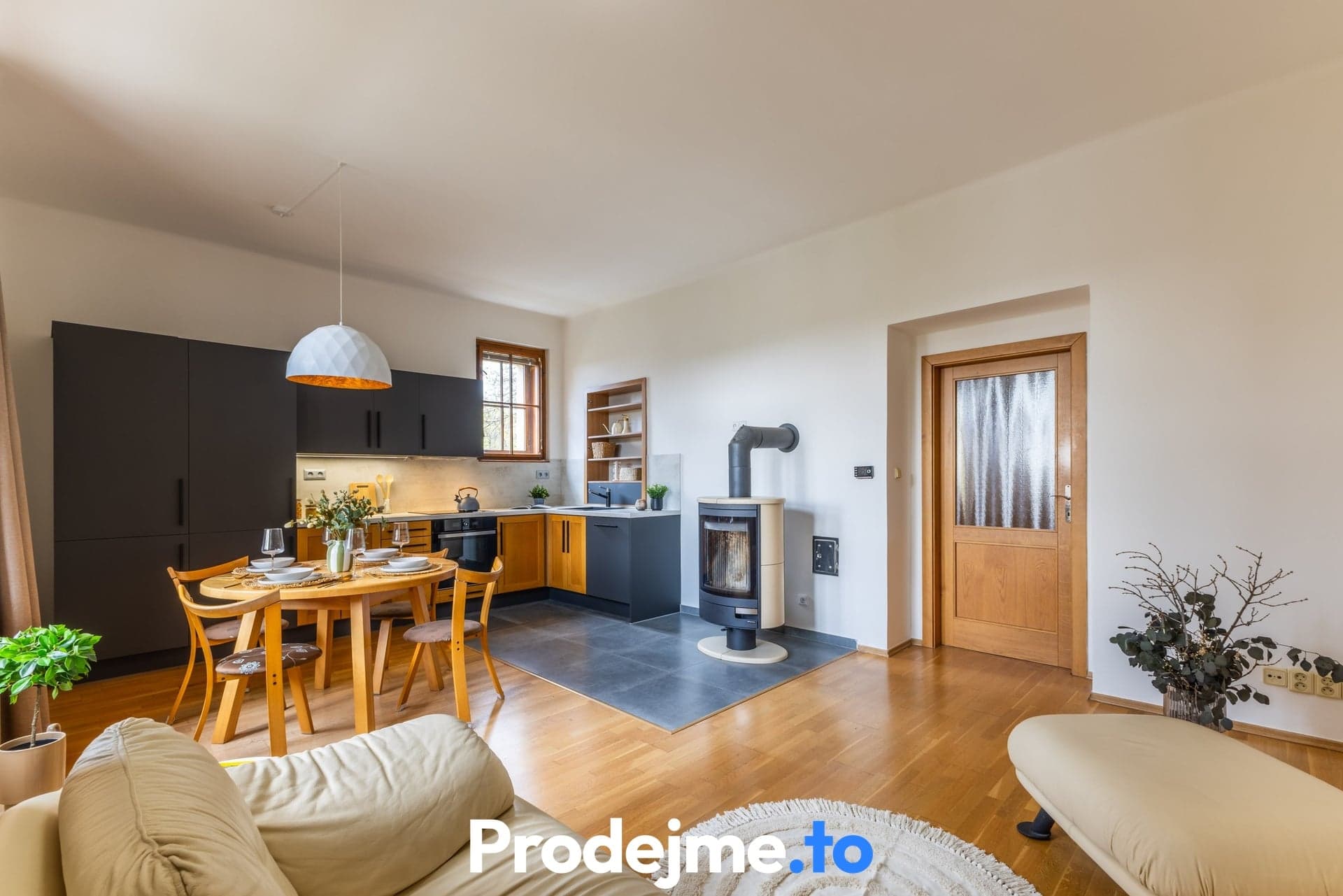 Pronájem bytu 2+kk, 59 m² - U Pernikářky, Praha - Smíchov