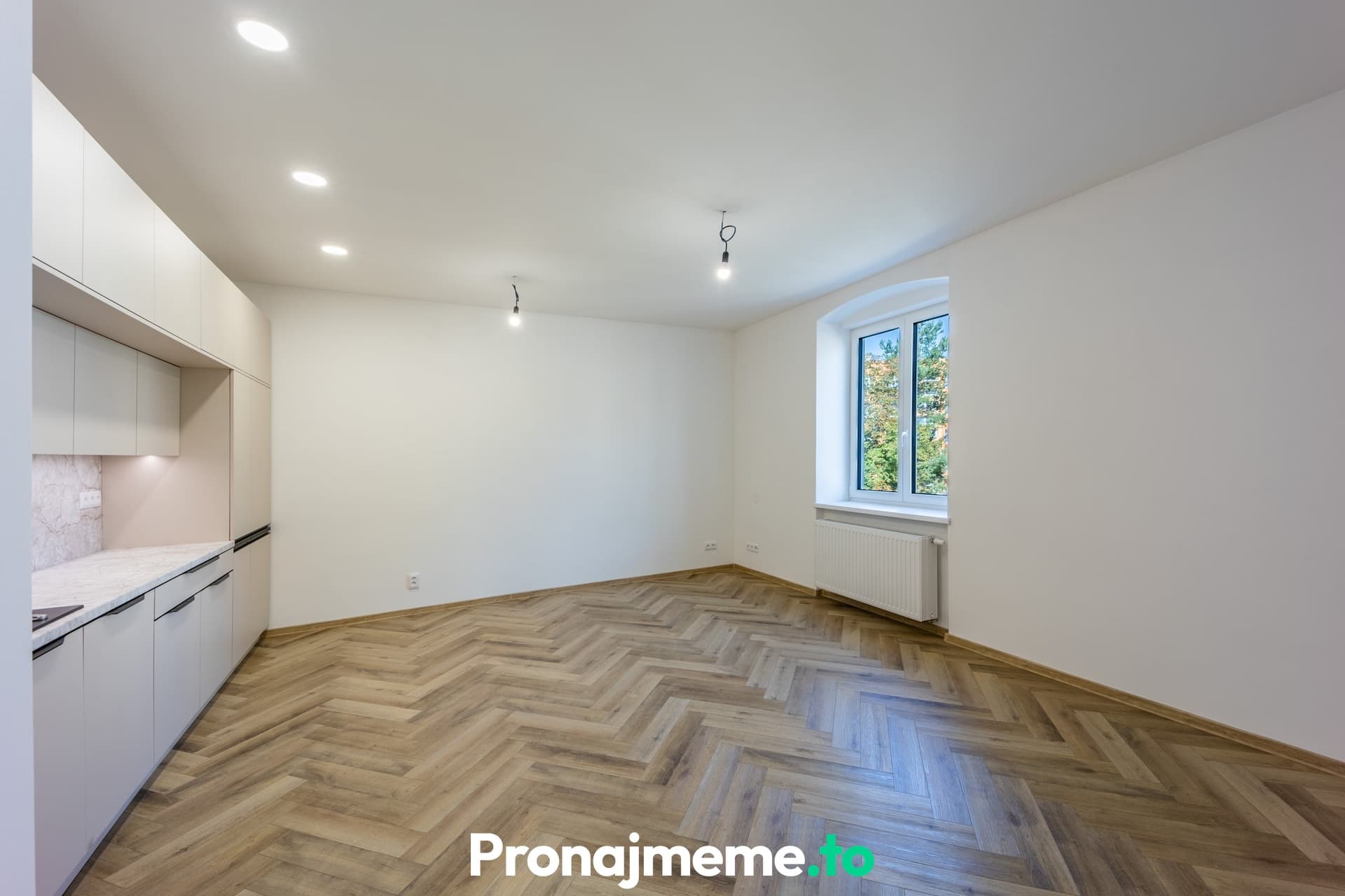 Pronájem bytu 2+kk, 45 m2 - Pražákova, Znojmo