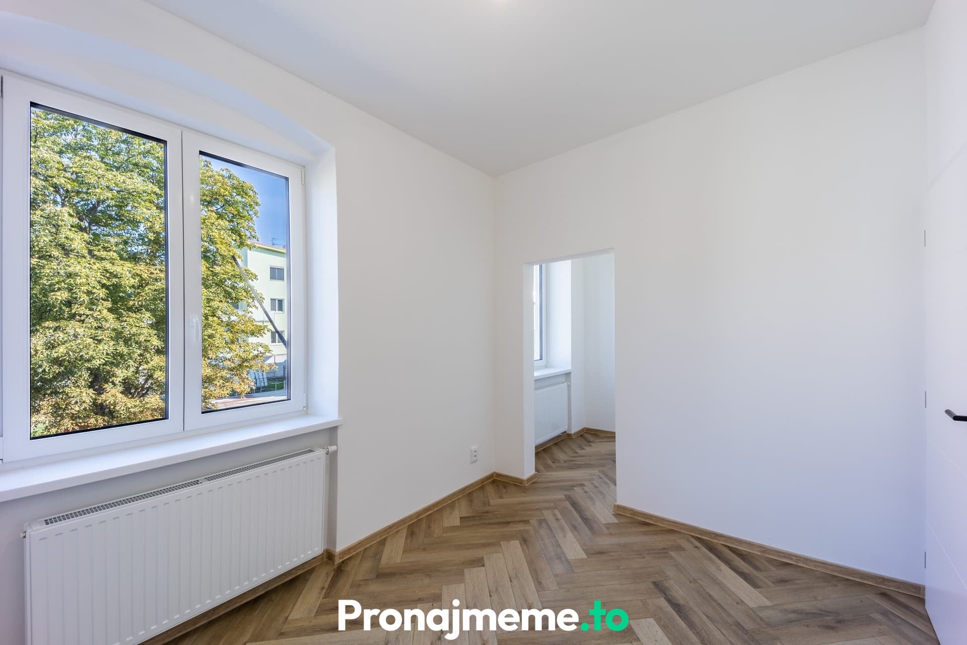 Pronájem bytu 2+kk, 45 m2 - Pražákova, Znojmo