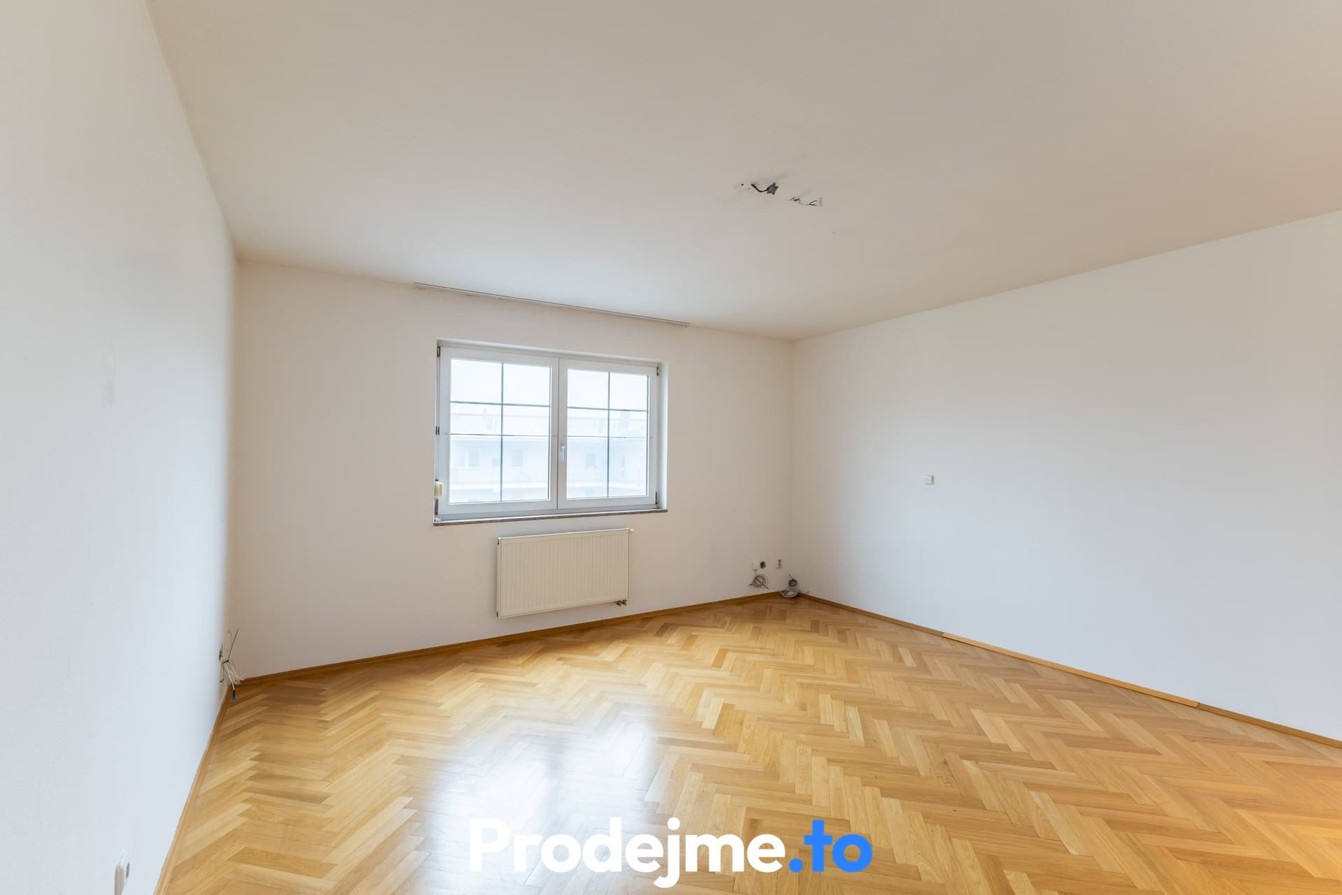 Pronájem bytu 3+1, 95 m² - náměstí Svobody, Znojmo
