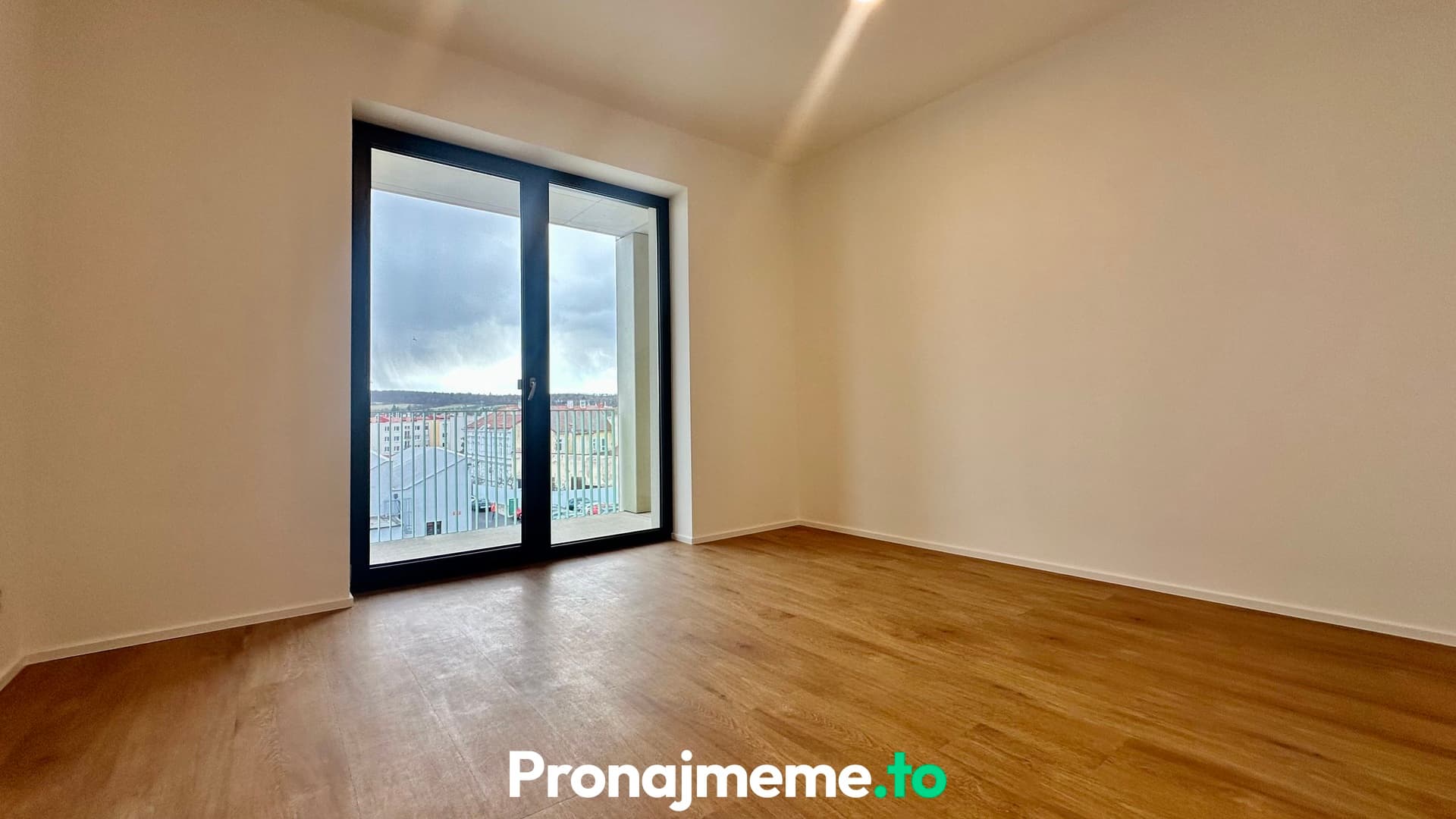 Pronájem bytu 4+kk, 102 m² - Vídeňská třída, Znojmo