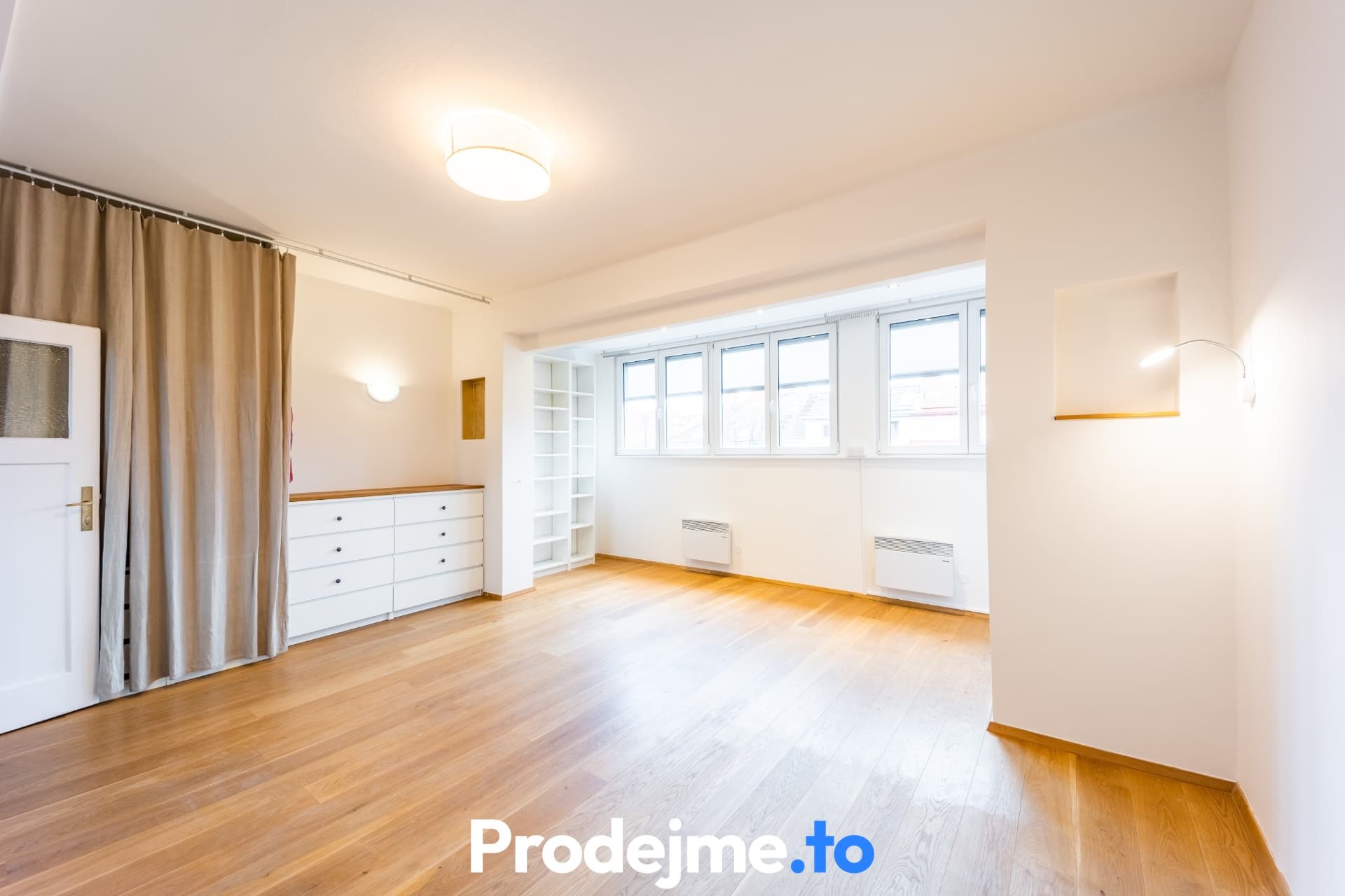 Pronájem bytu 1+1, 44 m2 - U školičky, Praha - Libeň