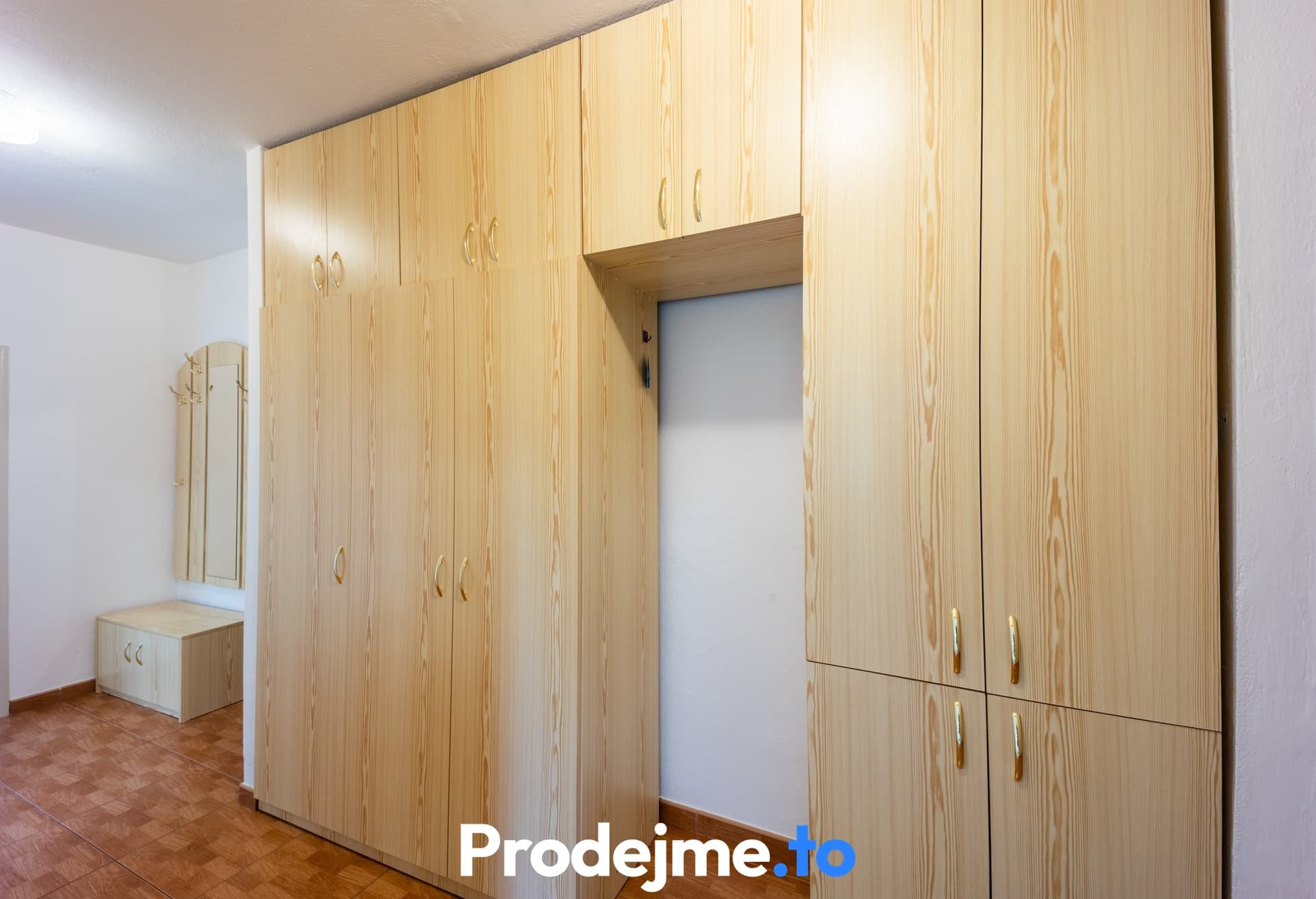 Pronájem bytu 2+1, 55 m2 - Znojmo