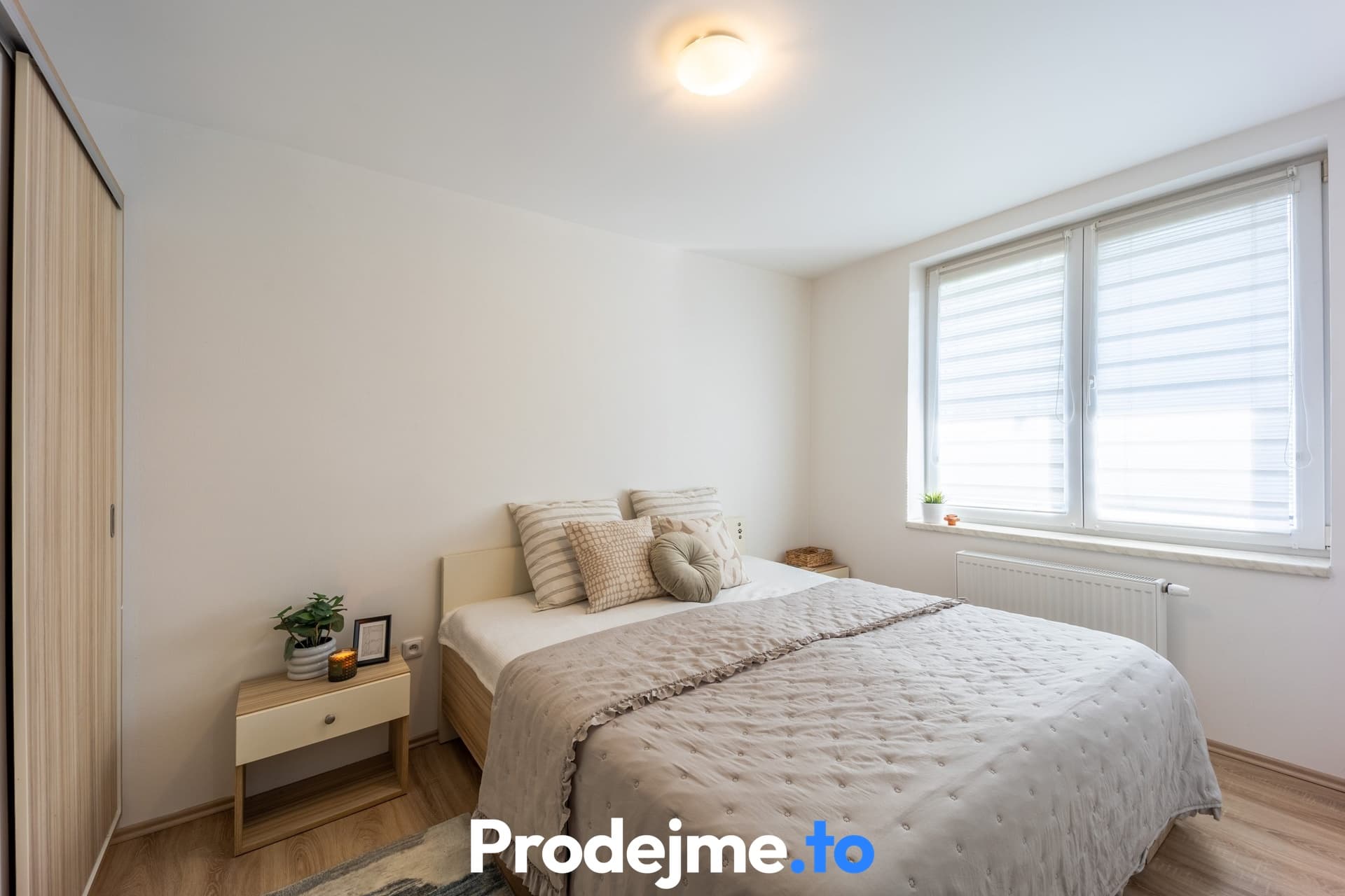 Pronájem bytu 2+kk, 45 m² - Znojmo