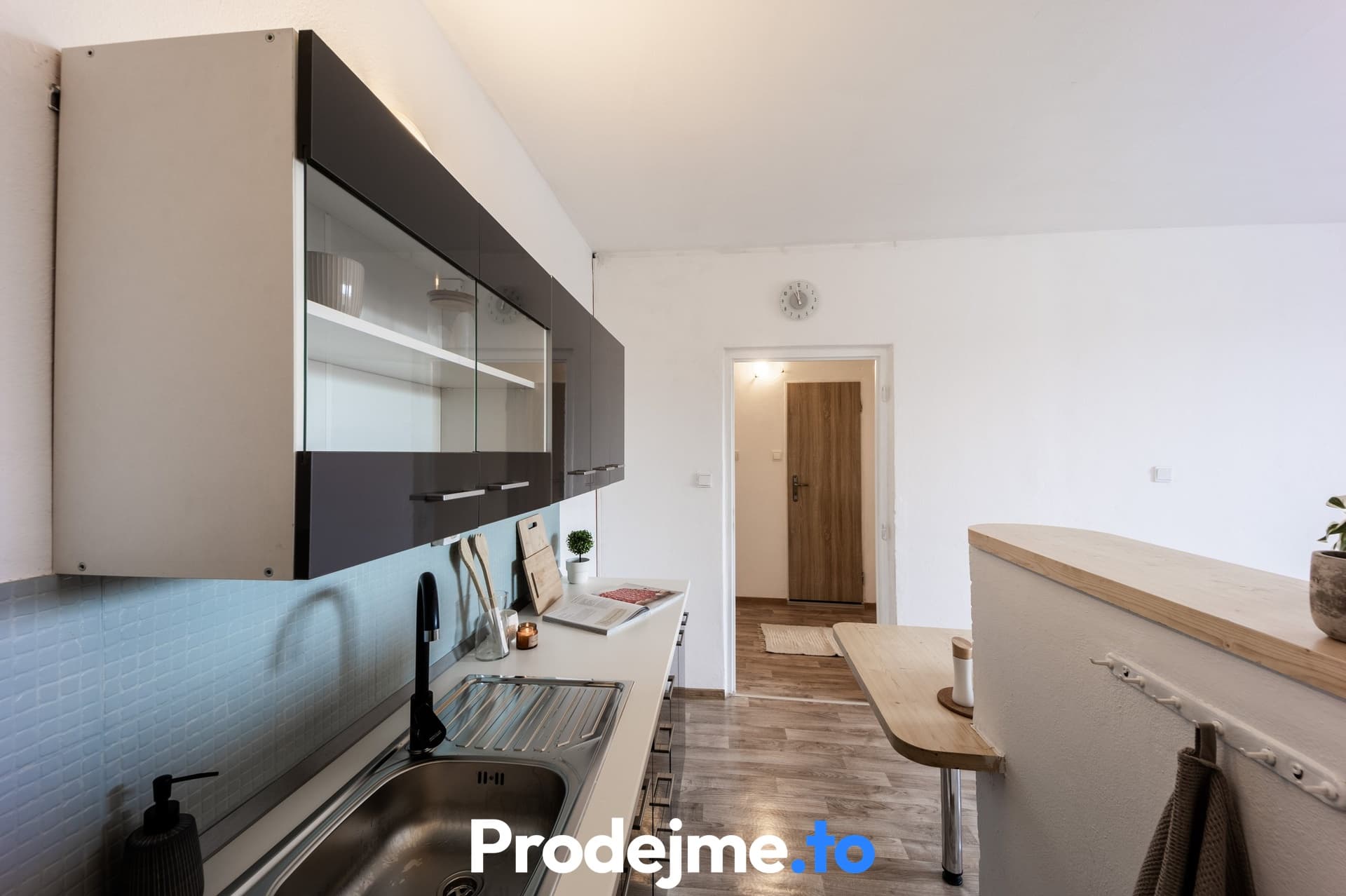 Pronájem bytu 2+kk, 46 m² - Přímětická, Znojmo