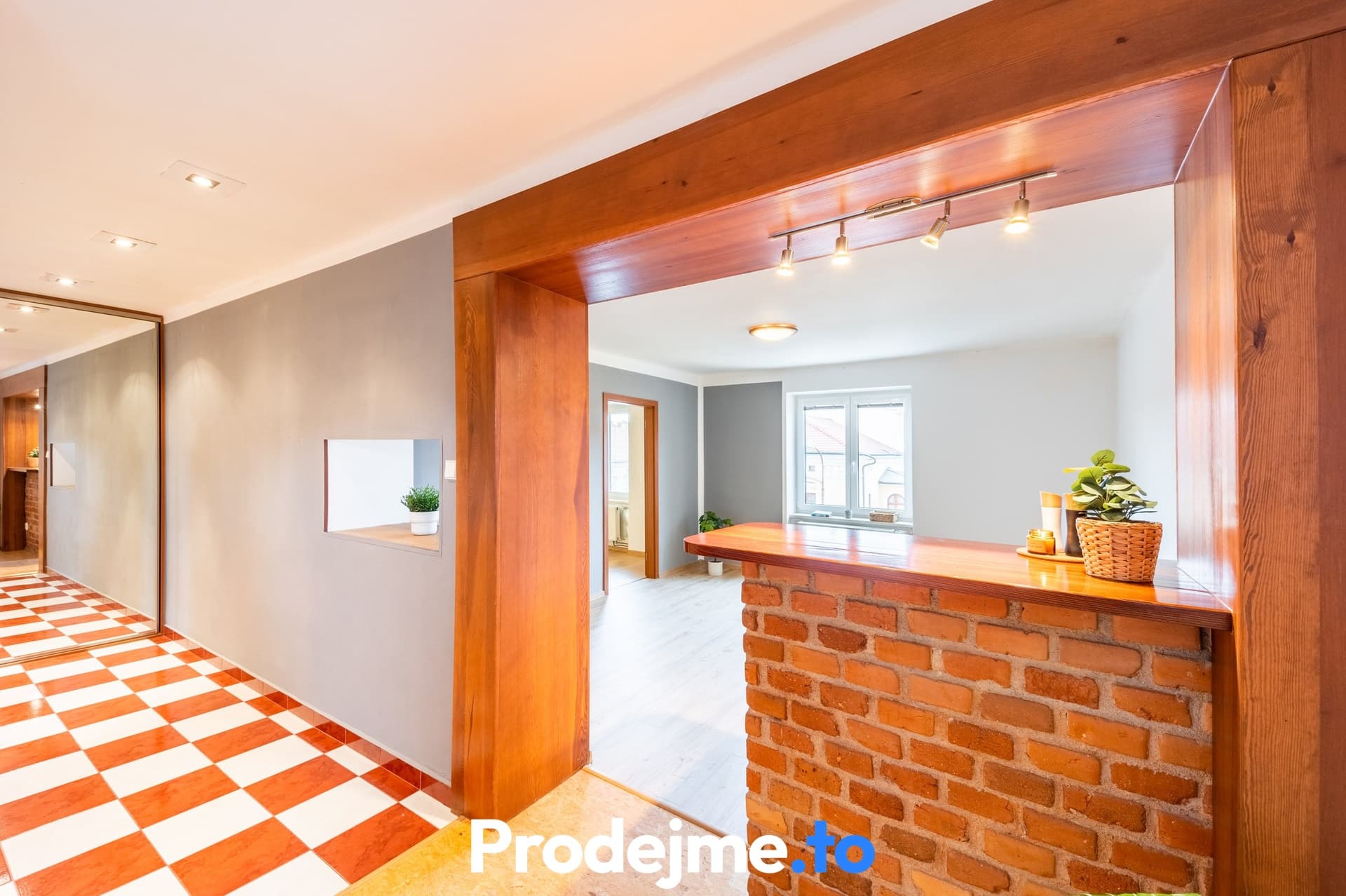Pronájem bytu 2+kk, 55 m² - Rudoleckého, Znojmo