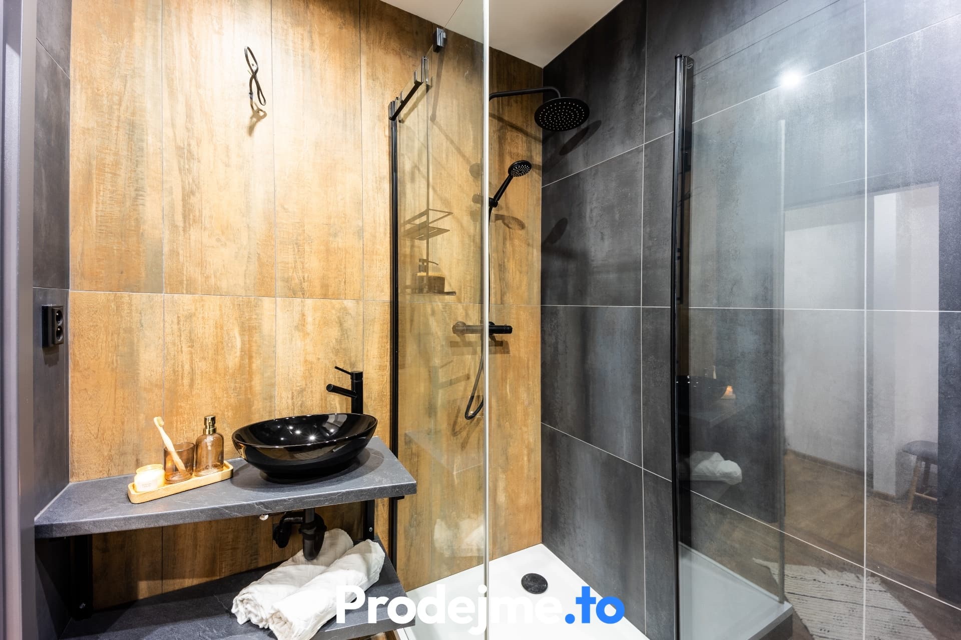 Pronájem bytu 2+kk, 56 m² - Znojmo