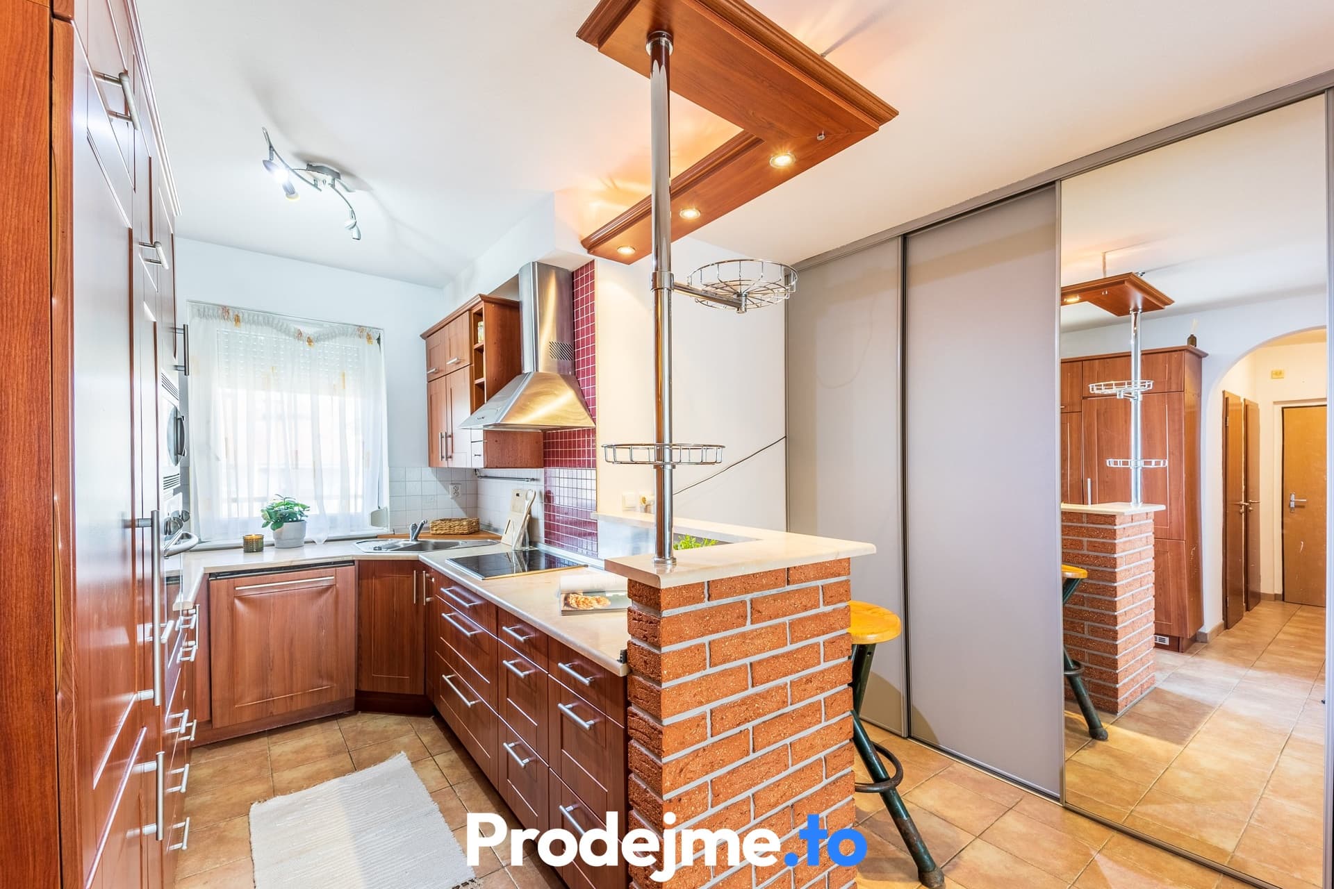 Pronájem bytu 2+kk, 58 m2 - Náměstí Svobody, Znojmo