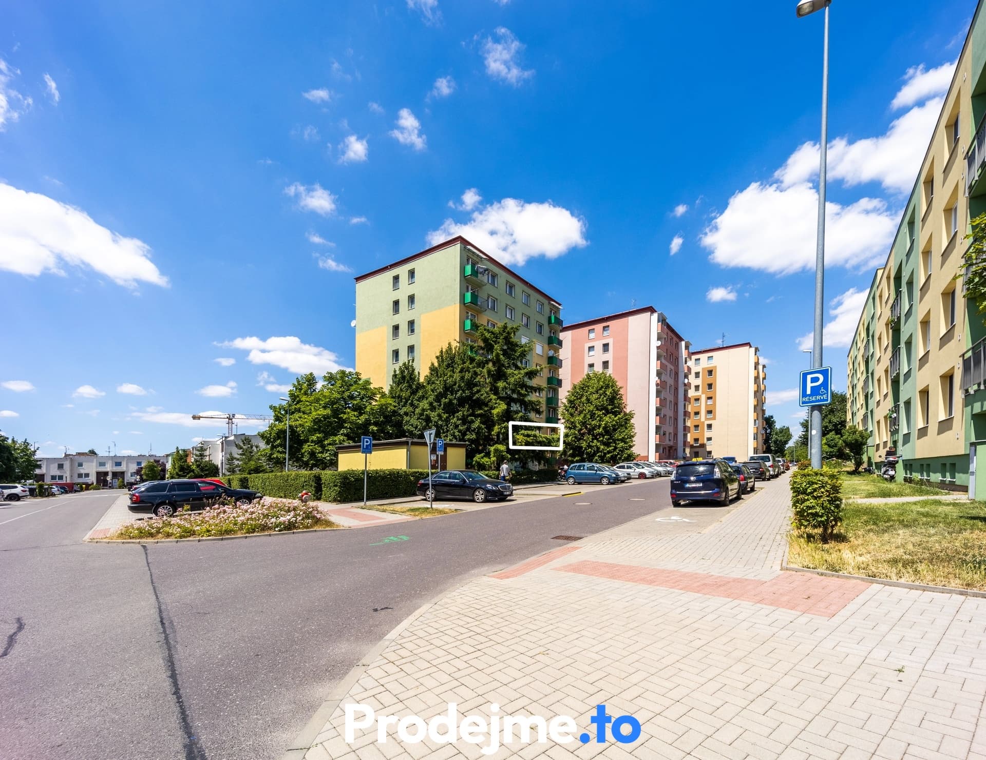 Pronájem bytu 3+1, 69 m² - Horníčkova, Znojmo - Přímětice