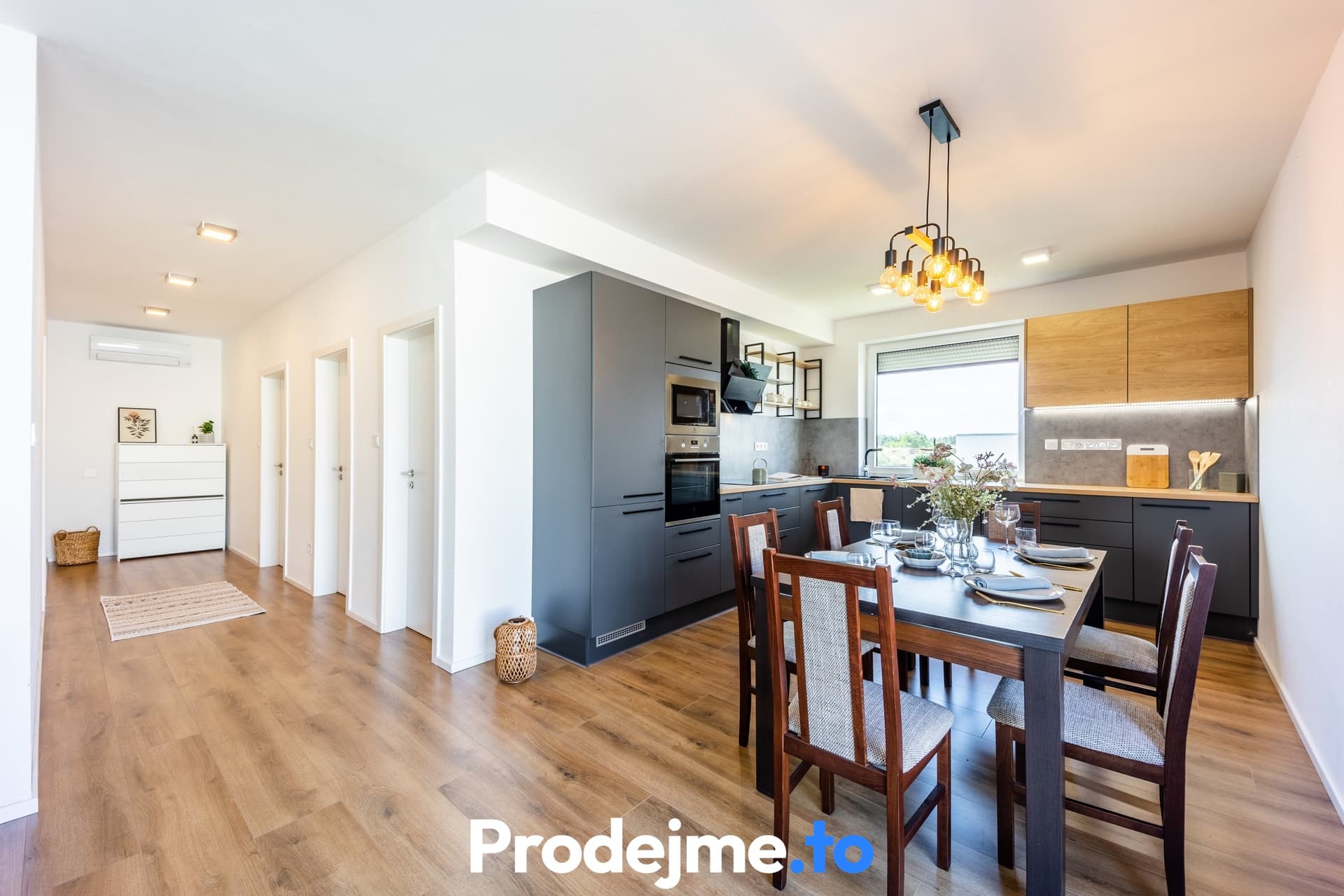 Pronájem bytu 3+kk s terasou, 86 m2 - Koukalová, Znojmo