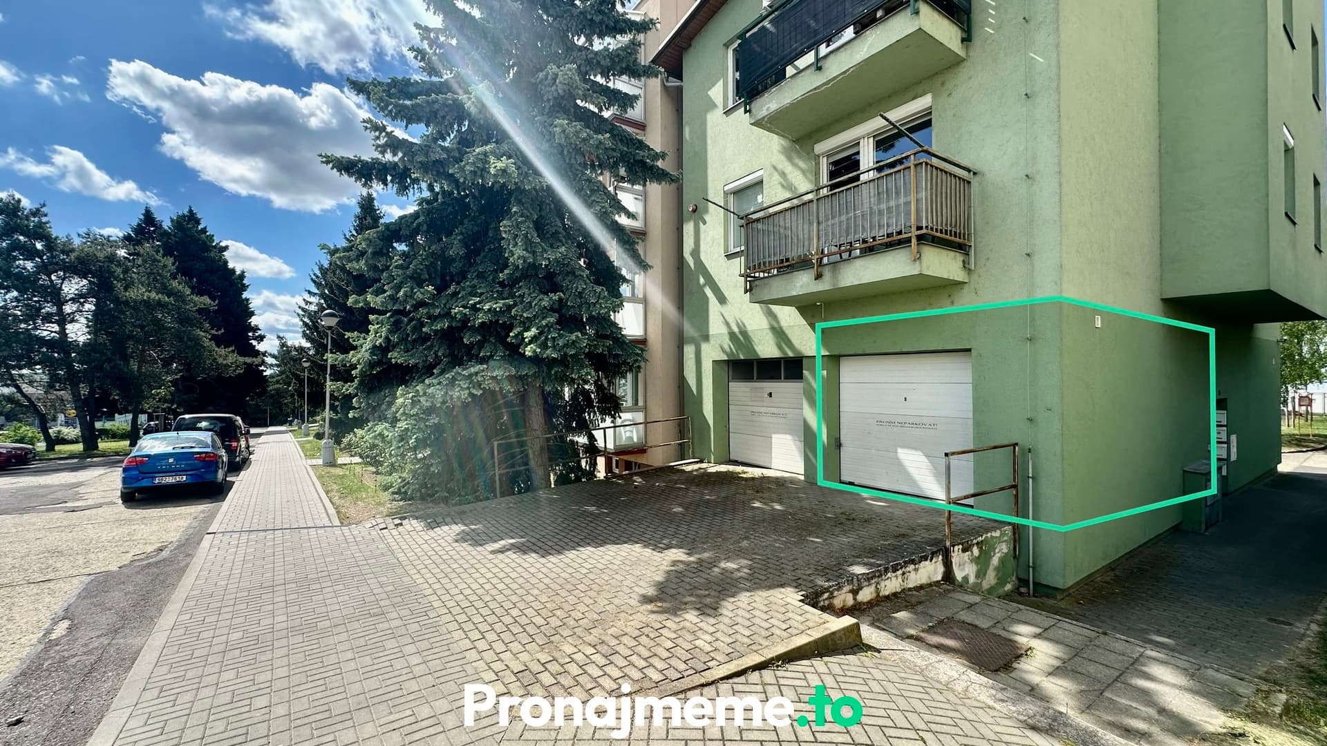 Pronájem garáže - Vídeňská třída, Znojmo