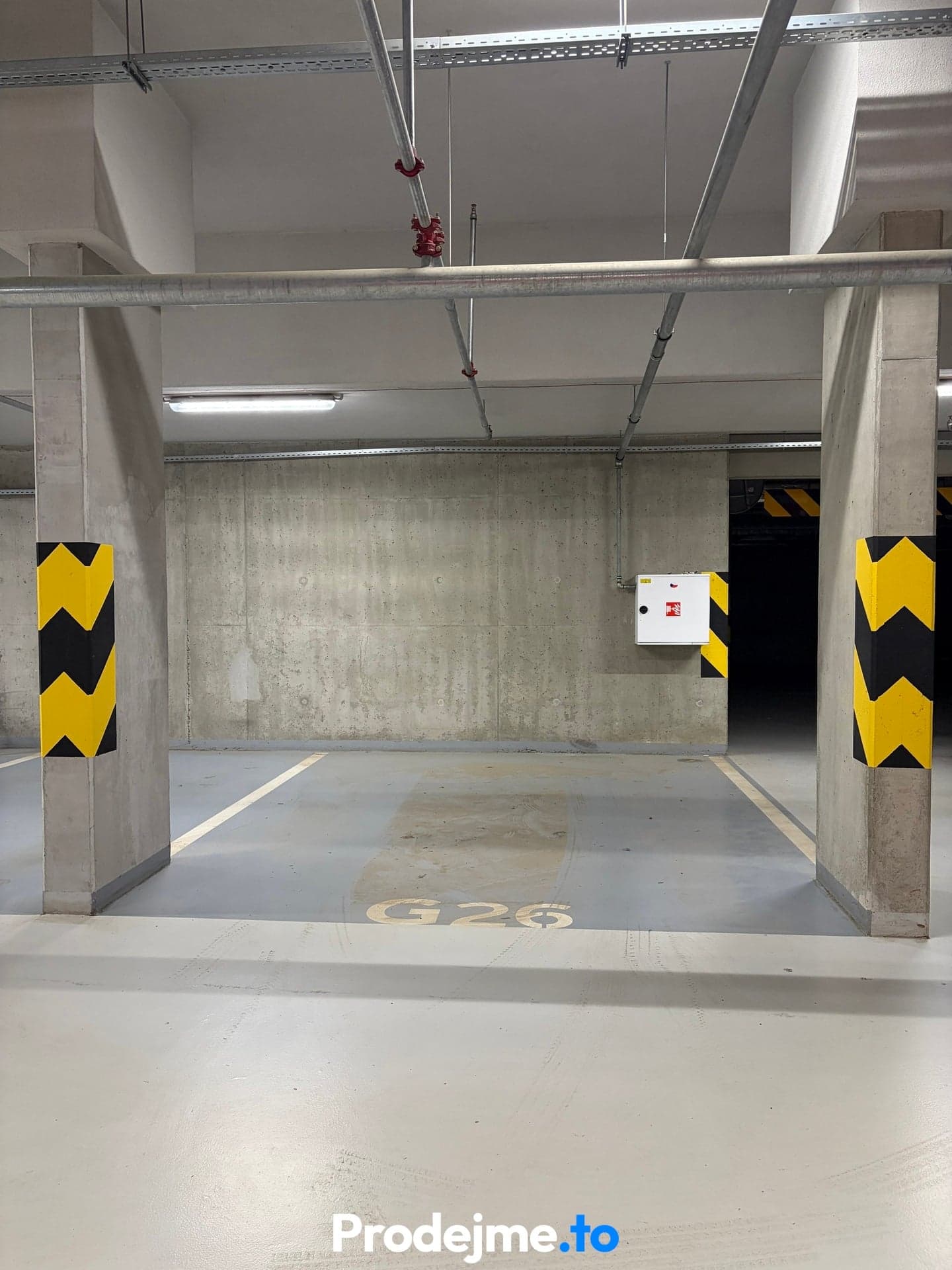 Pronájem garážového stání 17,5 m² - Ponava, Brno