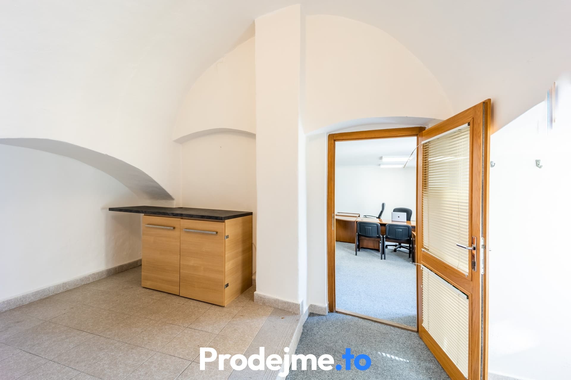 Pronájem kanceláře 1+1, 34 m² - Kovářská, Znojmo