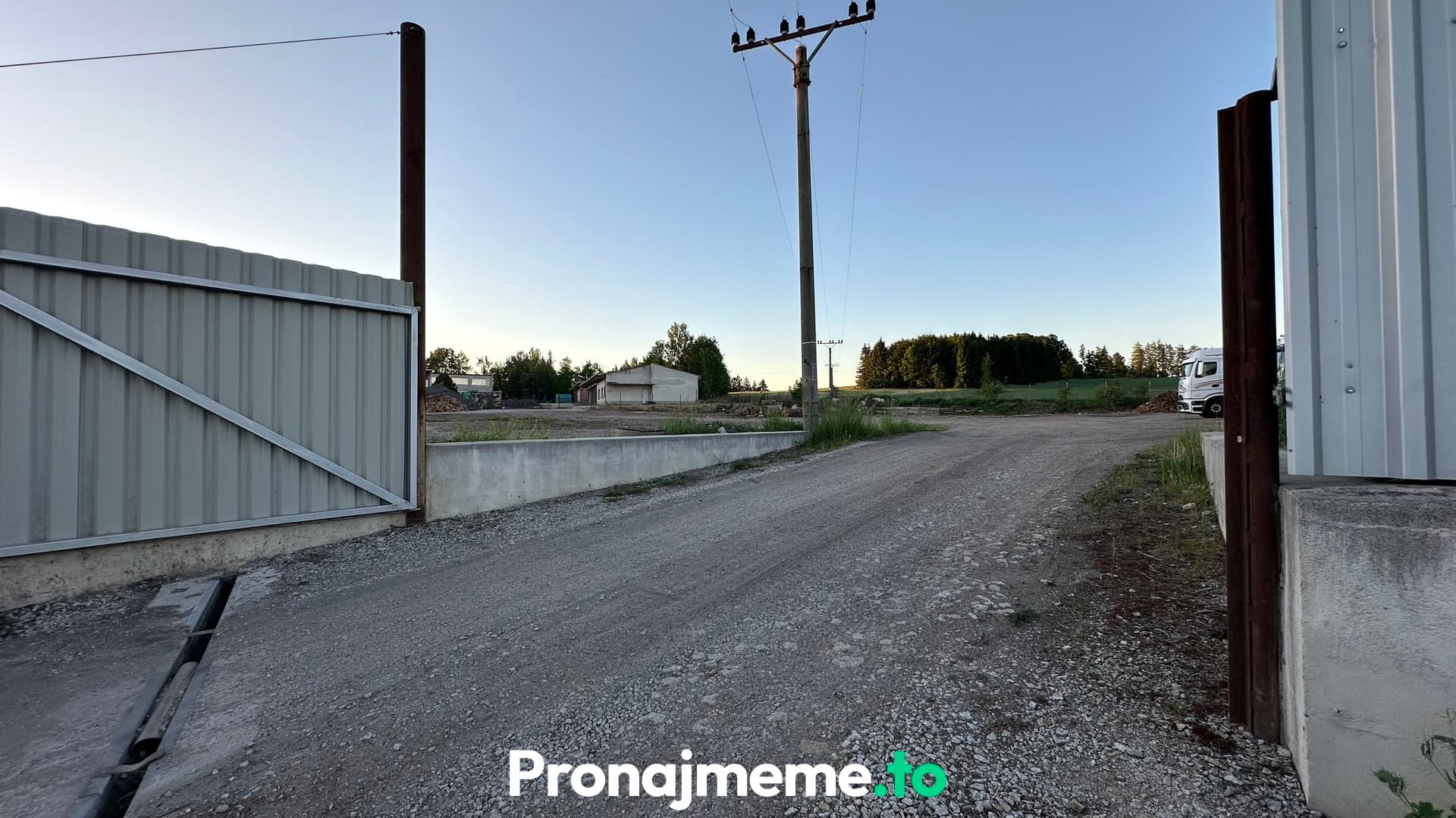 Pronájem komerčního pozemku 2 700 m² - Nová Bystřice