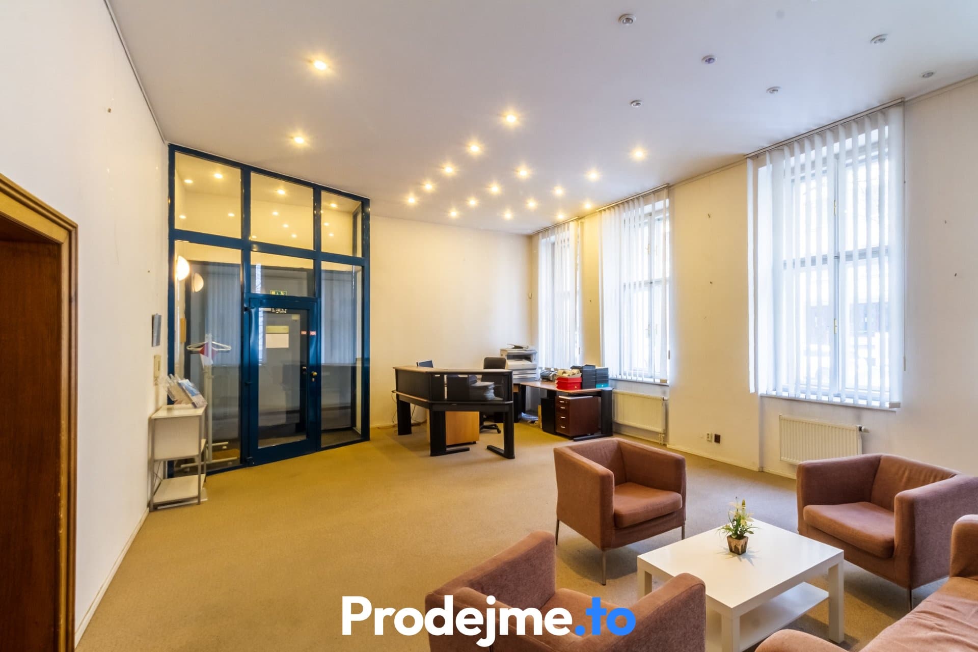 Pronájem komerční prostoru - Praha - Vinohrady, Velehradská