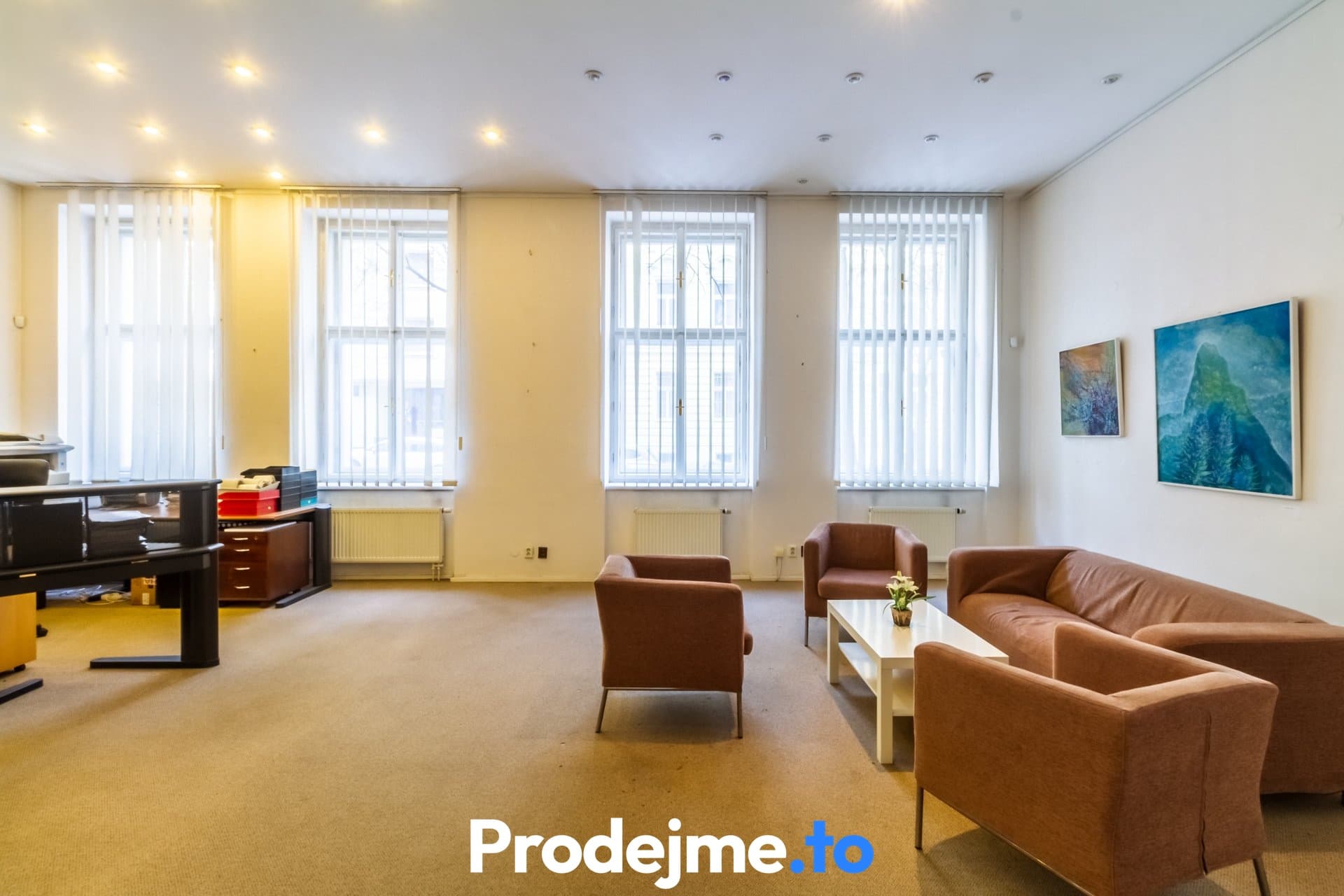 Pronájem komerční prostoru - Praha - Vinohrady, Velehradská