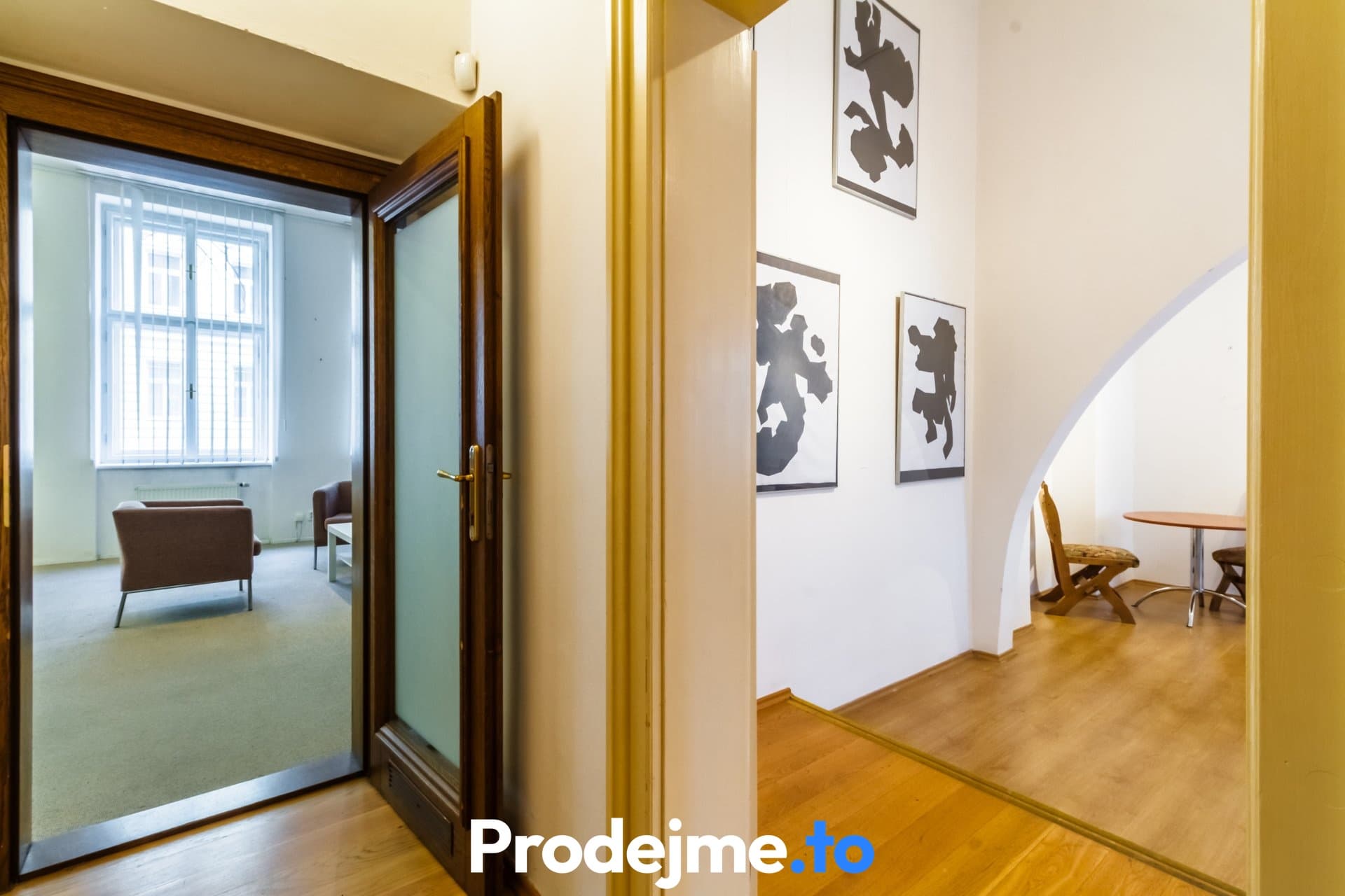 Pronájem komerční prostoru - Praha - Vinohrady, Velehradská